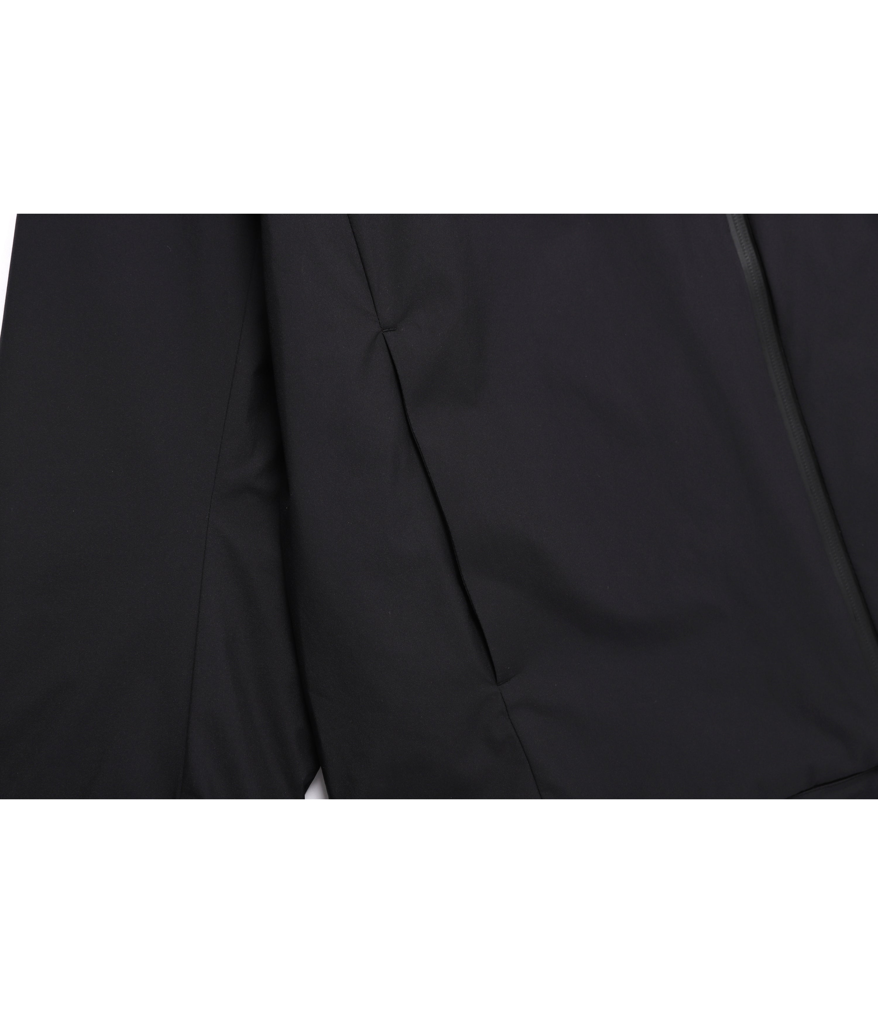 Men's ATLAS Windstopper By Gore-Tex Labs 2L Jacket<br>CARBON BLACK