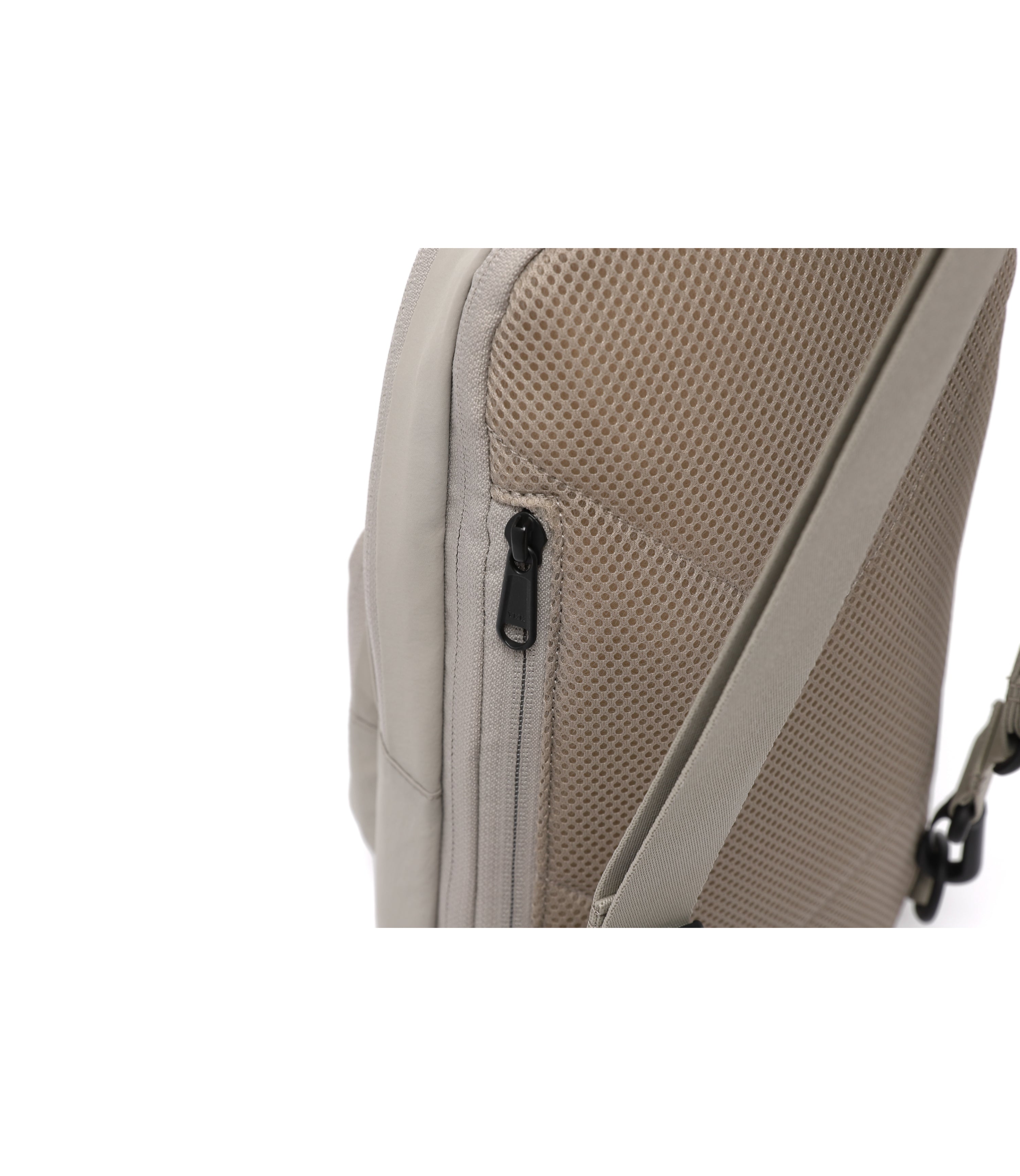 Daily Sling Bag 2<br>BEIGE