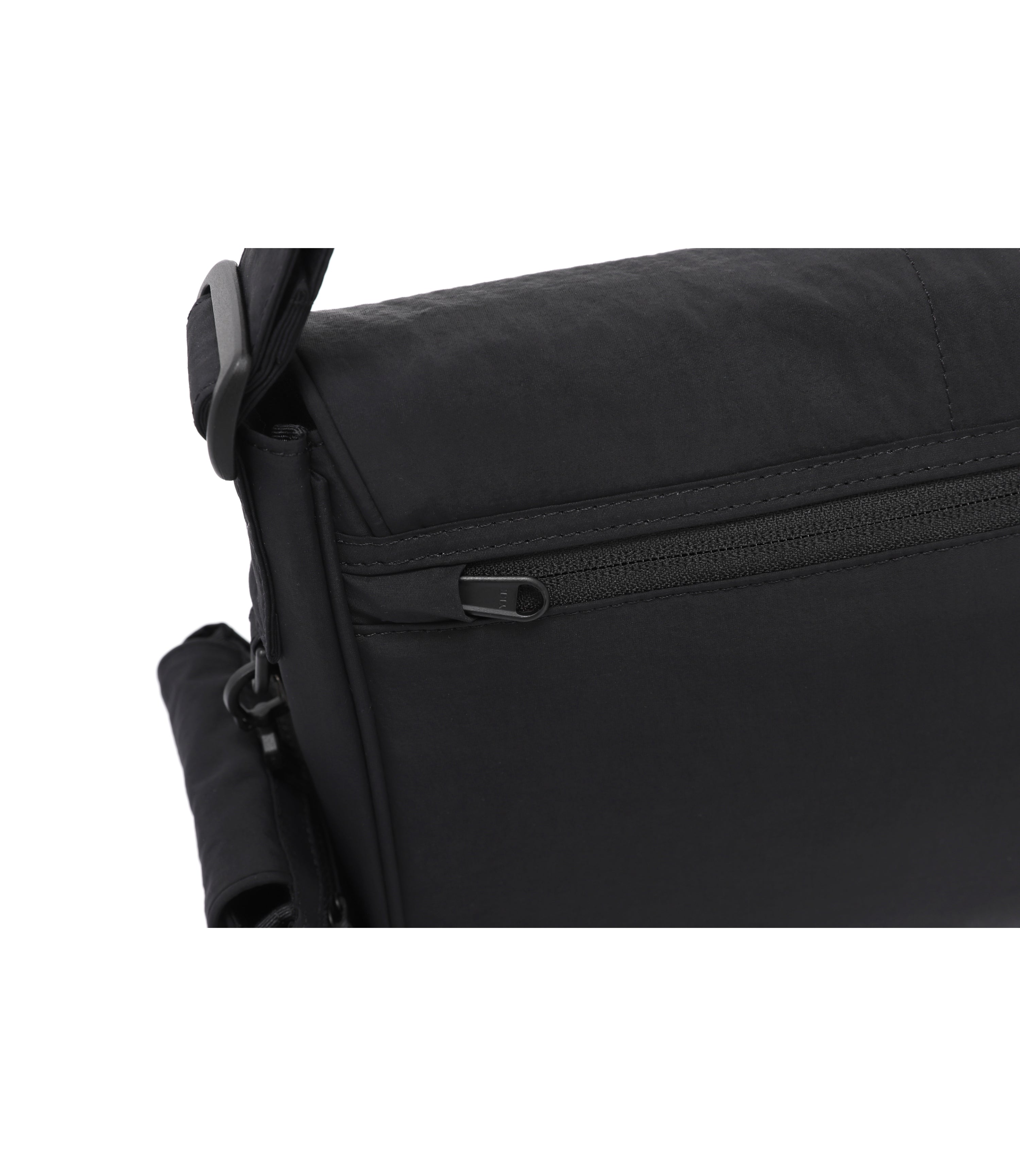 Lightweight Crossbody Bag<br>BLACK