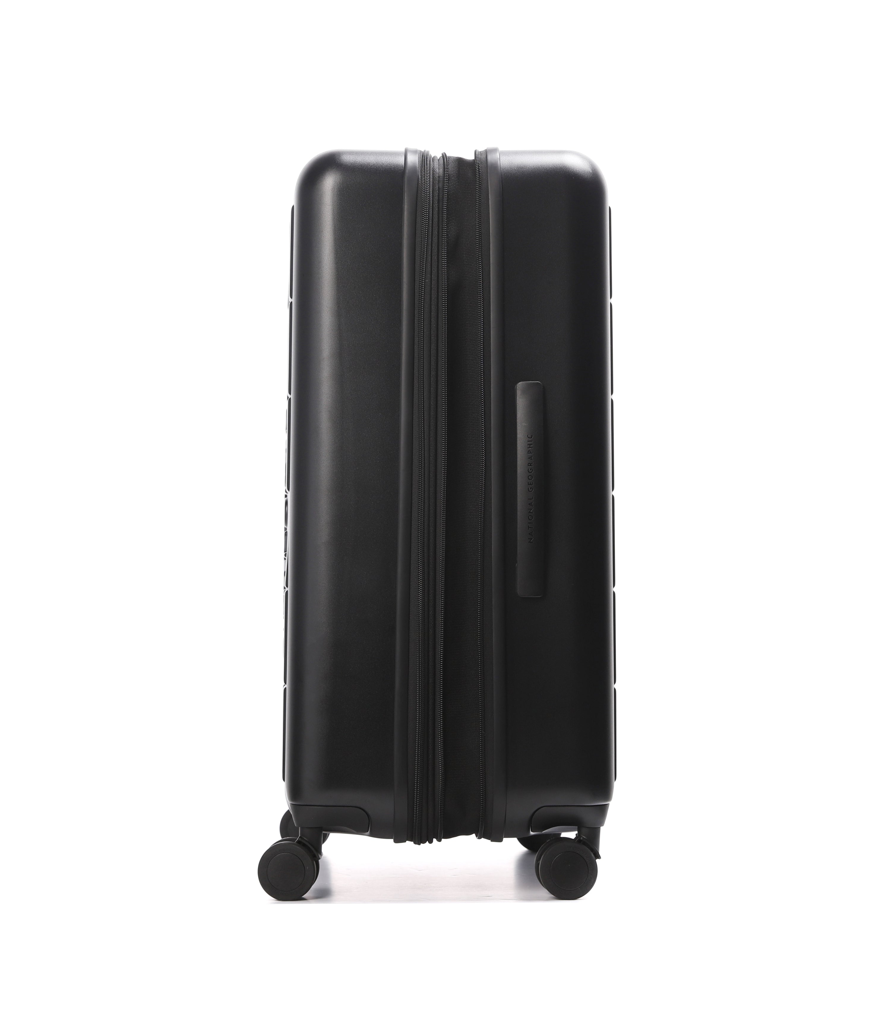Arch Luggage 26 Inch<br>BLACK