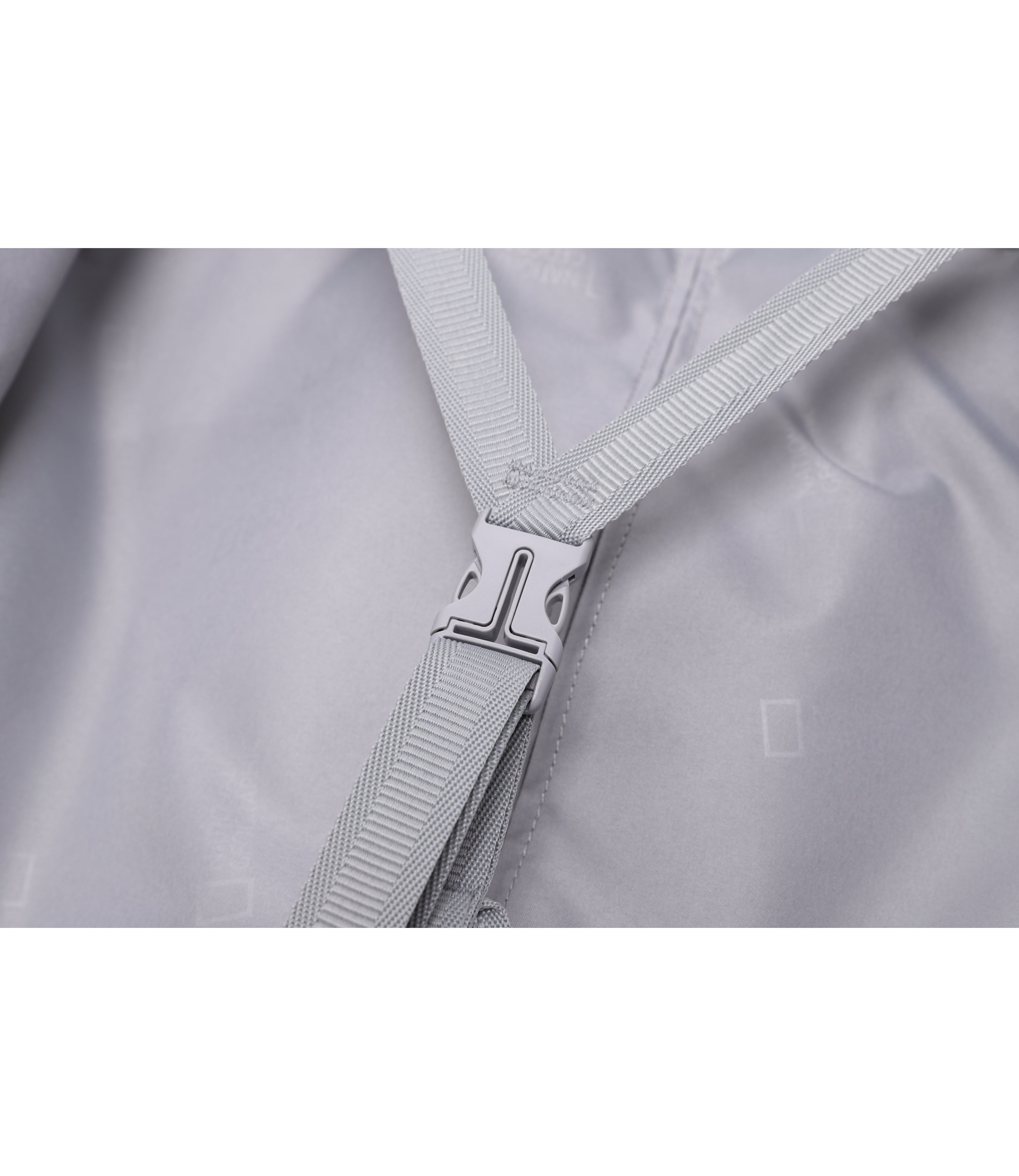 Arch Luggage 26 Inch<br>IVORY