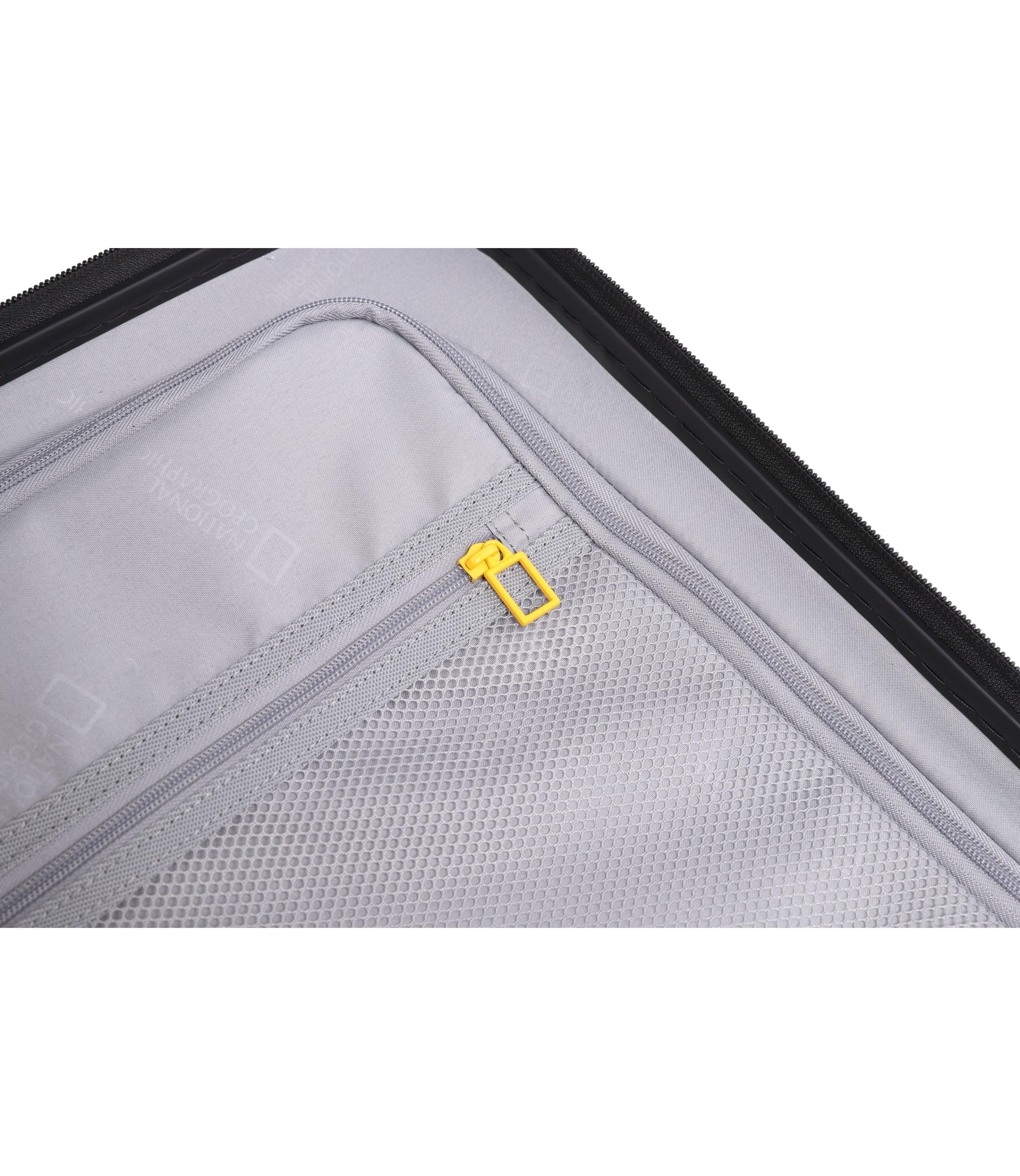 Arch Luggage 26 Inch<br>BLACK