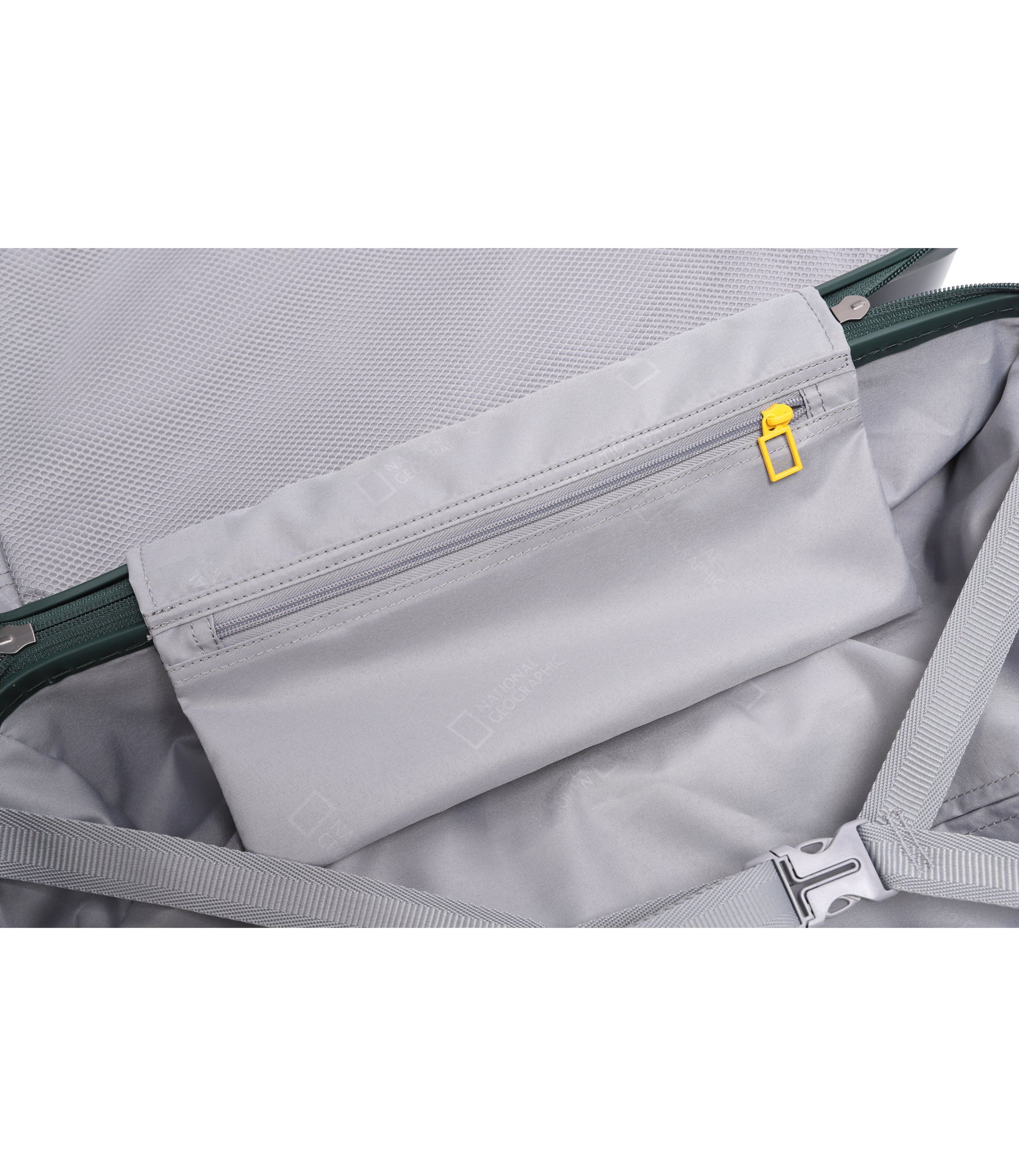 Arch Luggage 20 Inch<br>D/GREEN