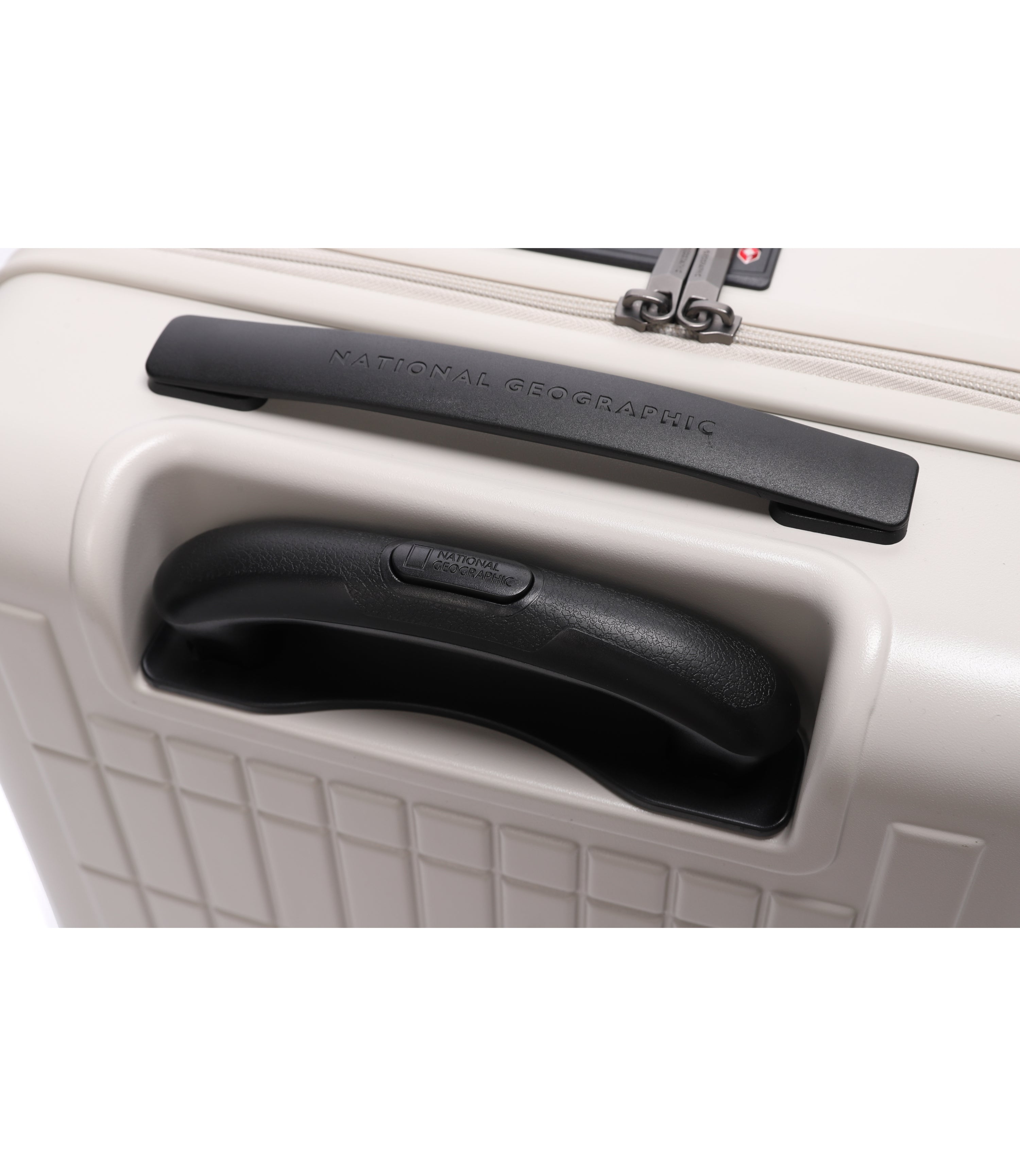 Arch Luggage 20 Inch<br>IVORY