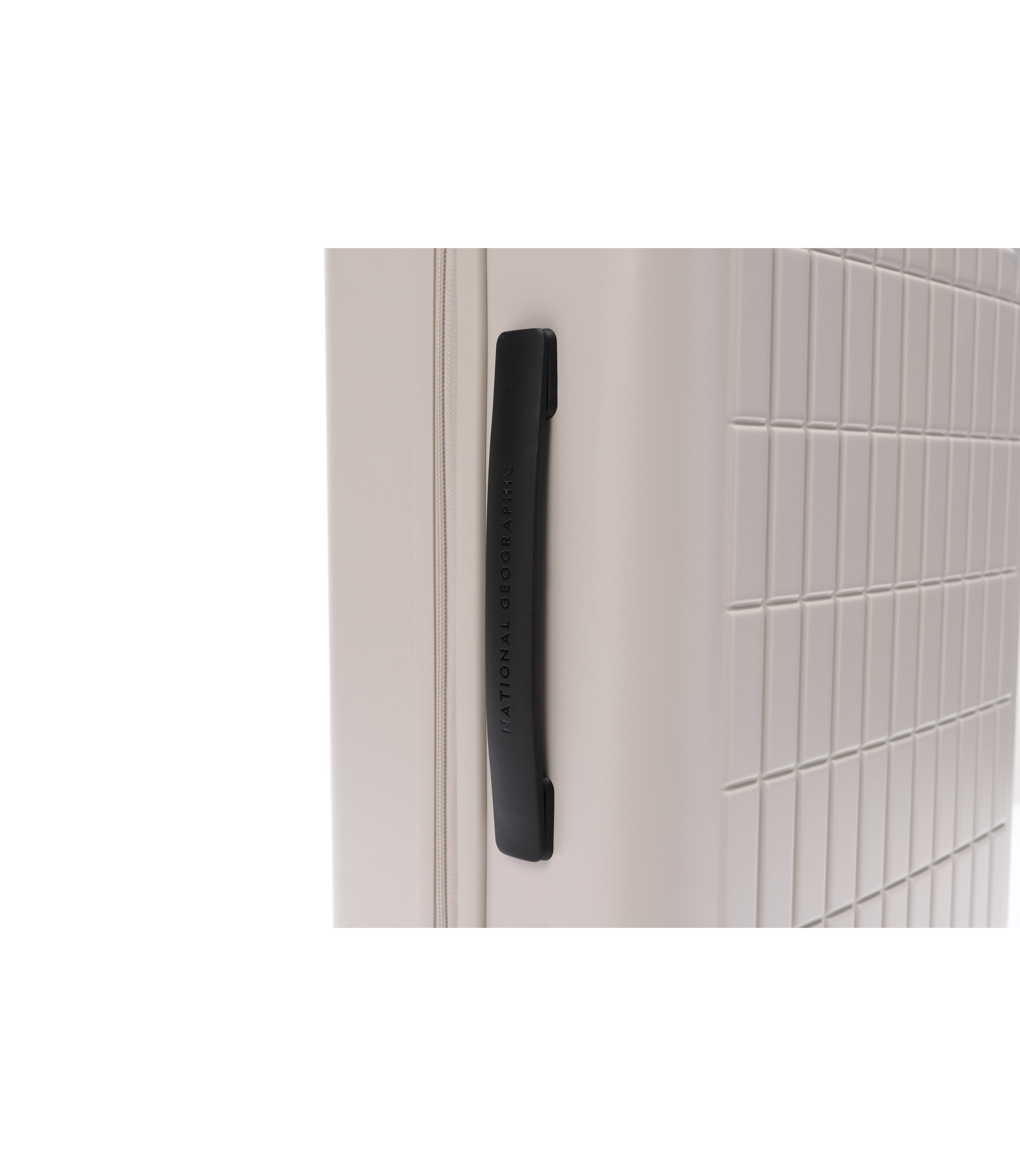 Arch Luggage 20 Inch<br>IVORY