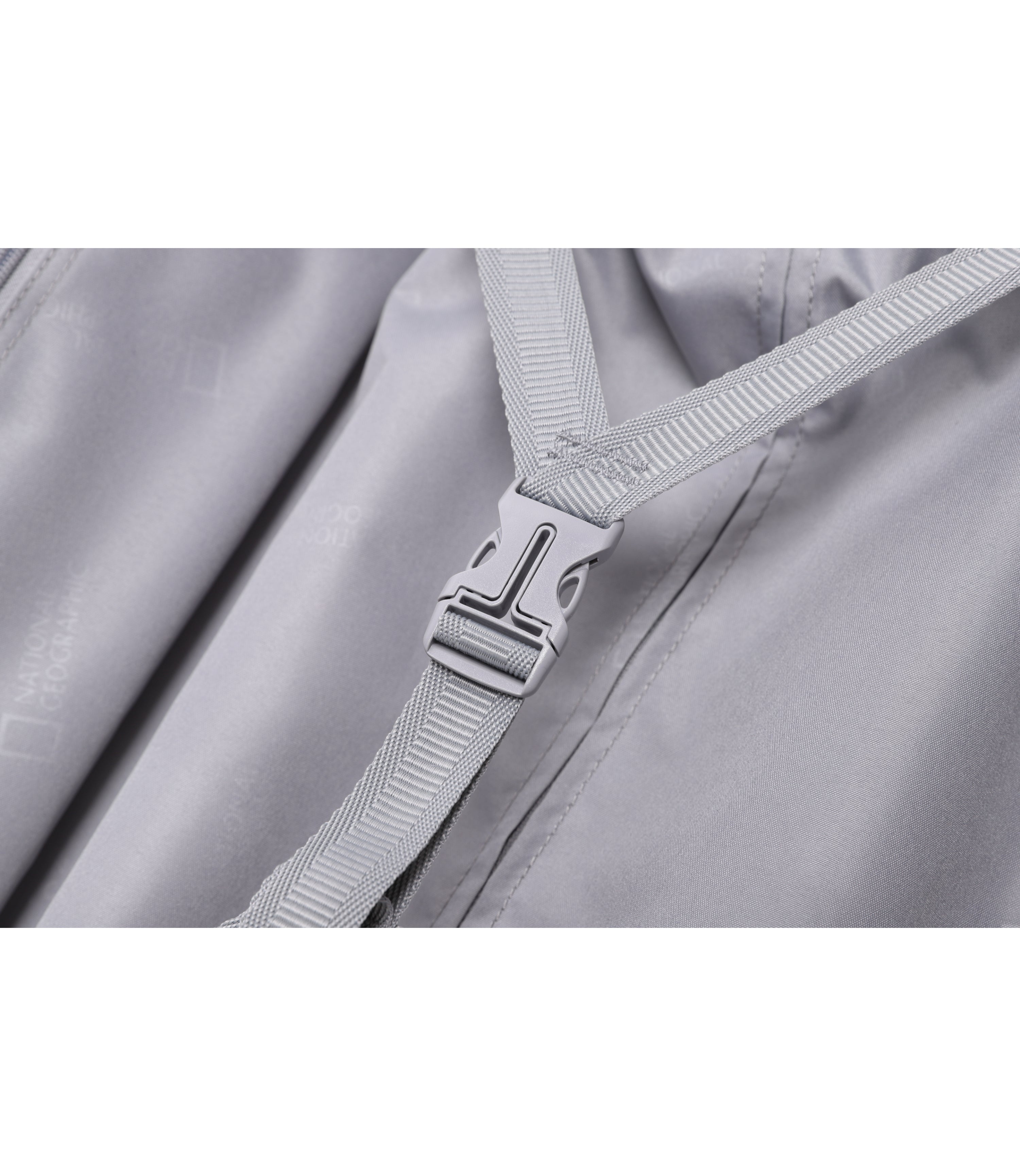 Arch Luggage 20 Inch<br>IVORY