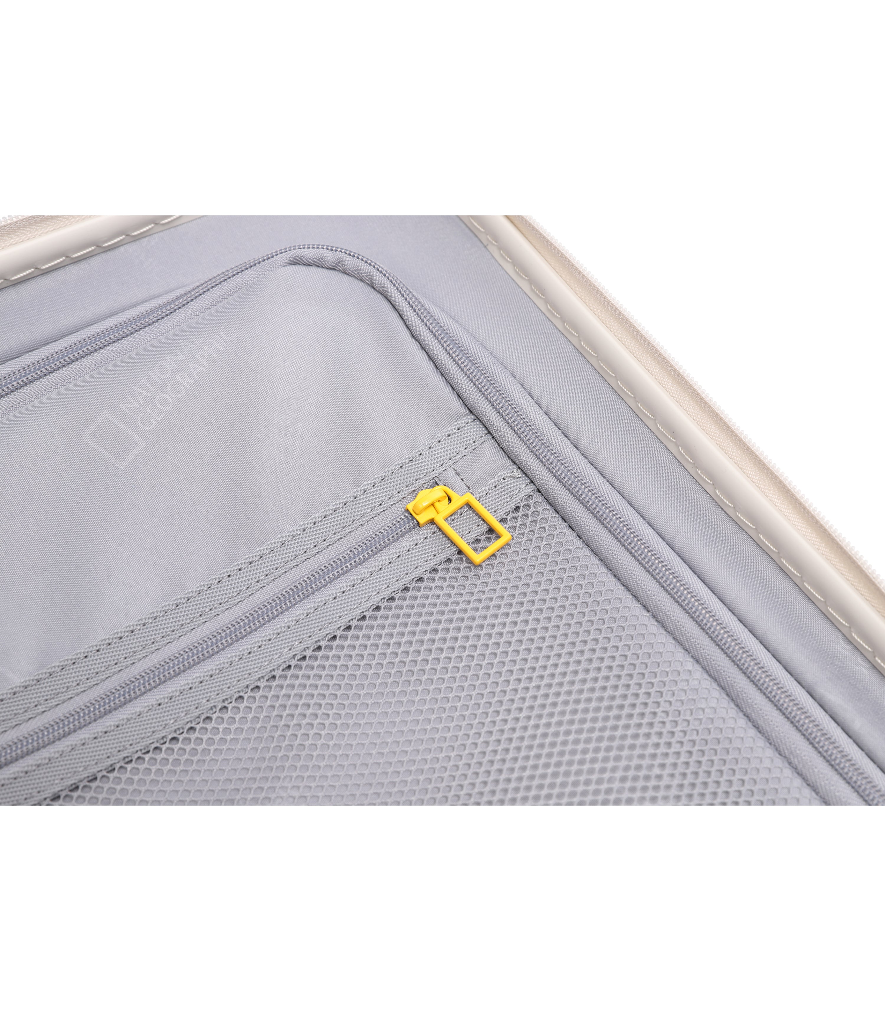Arch Luggage 20 Inch<br>IVORY