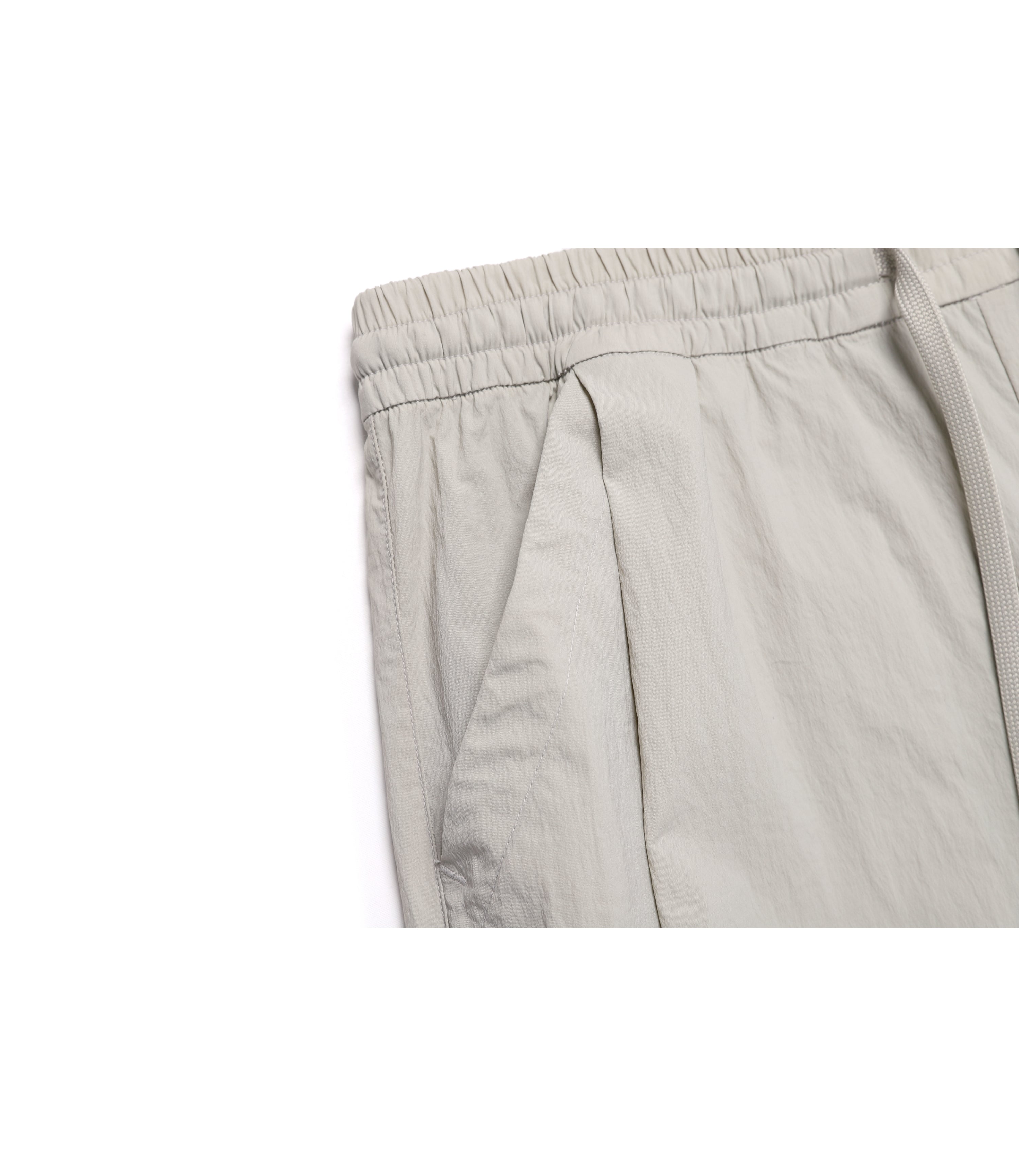 Women's CYGNUS Woven Straight Jogger Pants<br>MOURNING BEIGE