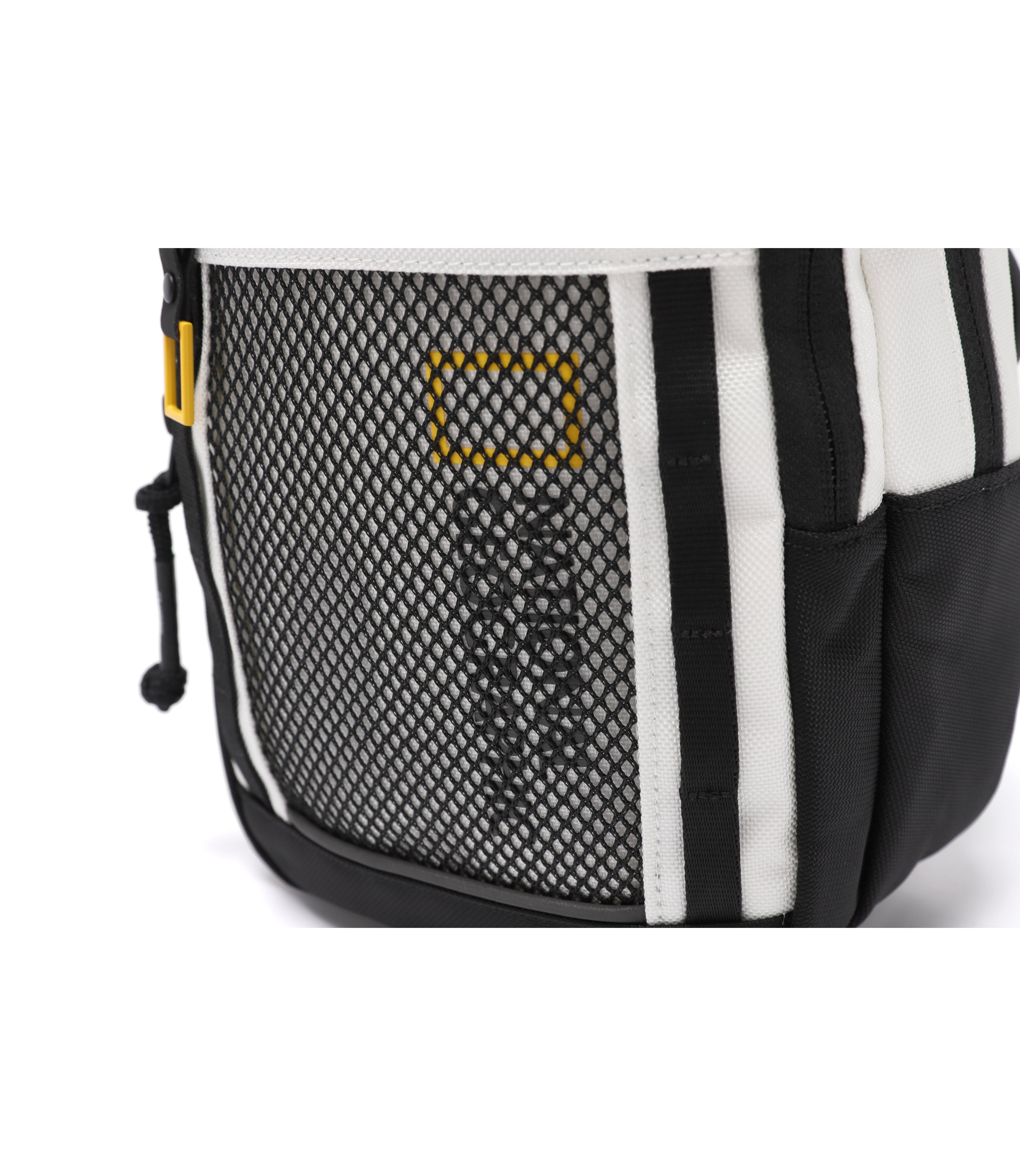 PACHI Sling Bag<br>WHITE