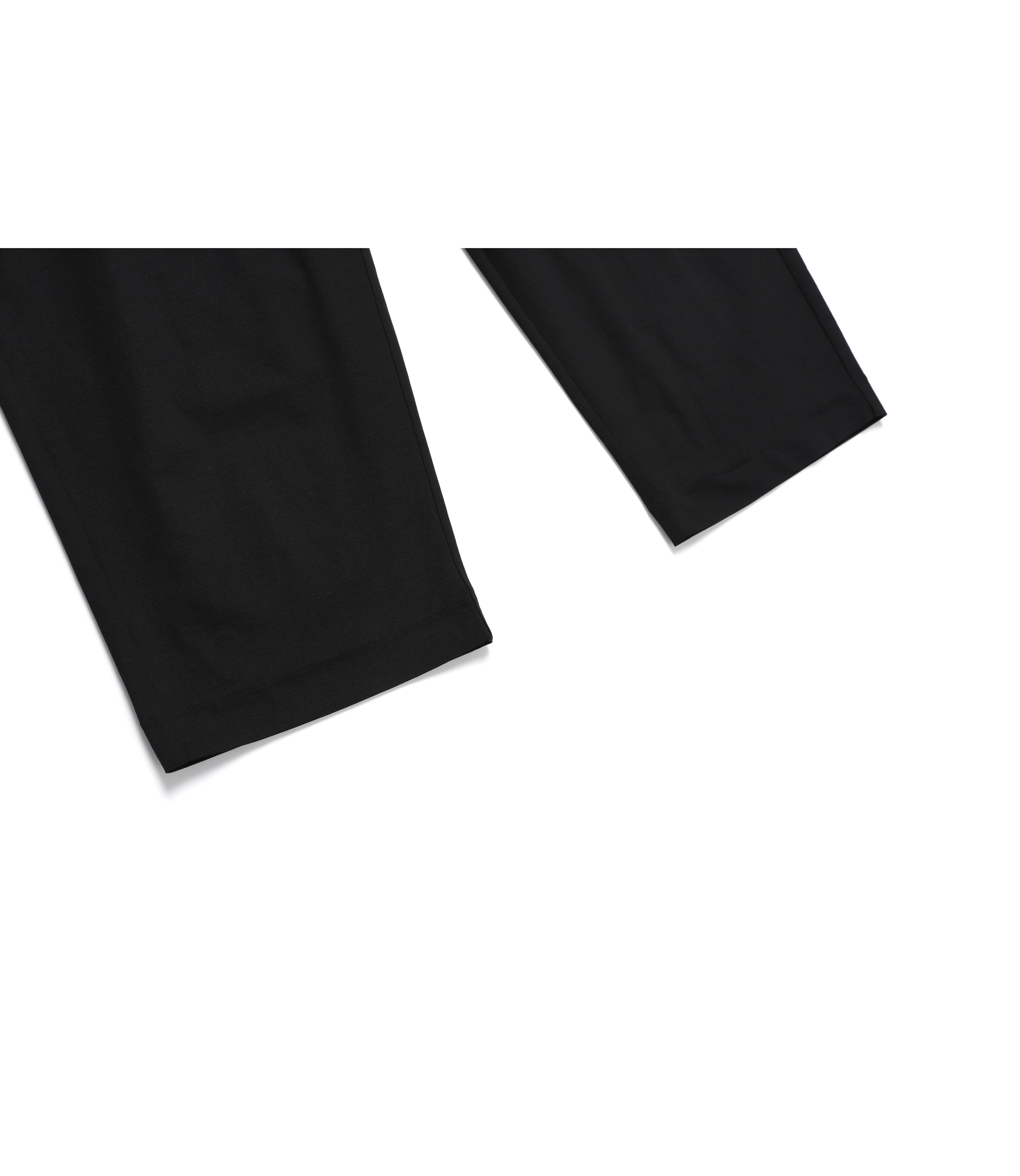 Men's Frozen Air Cropped Slacks<br>CARBON BLACK