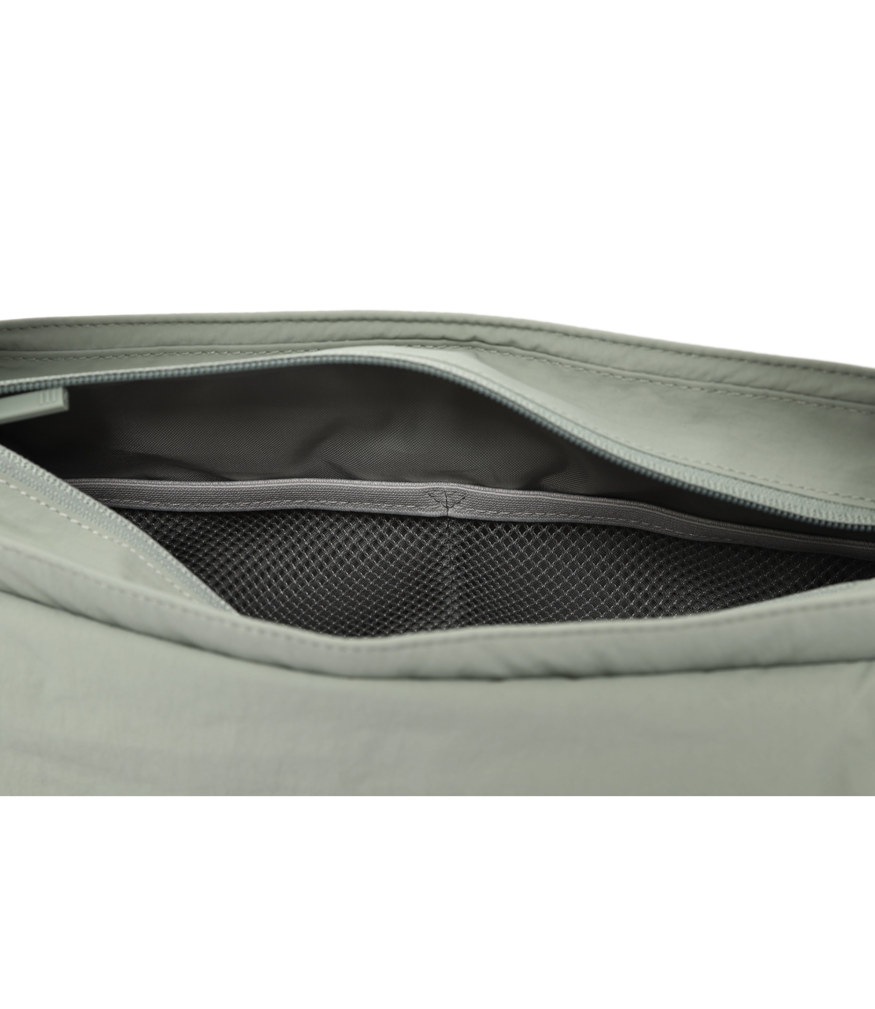 Lightweight Crossbody Bag<br>KHAKI