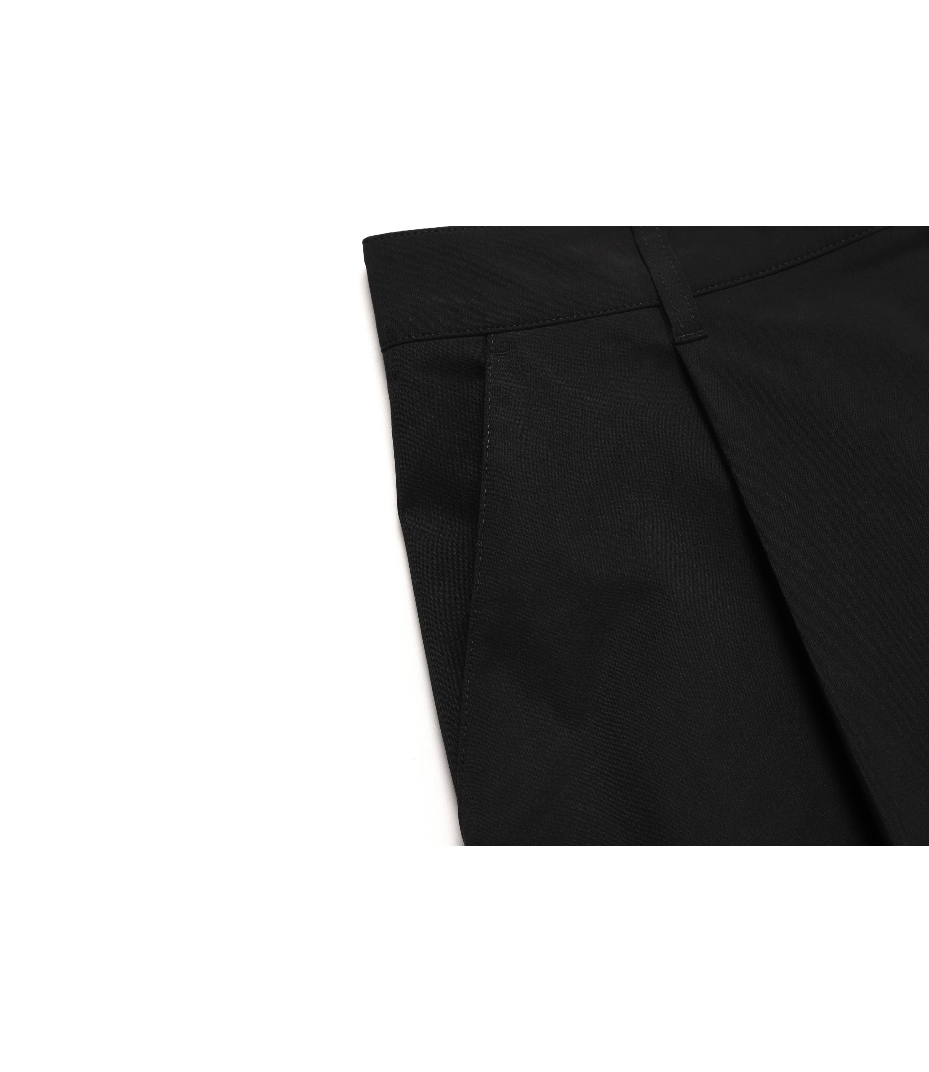 Men's Wide Bermuda Shorts<br>CARBON BLACK
