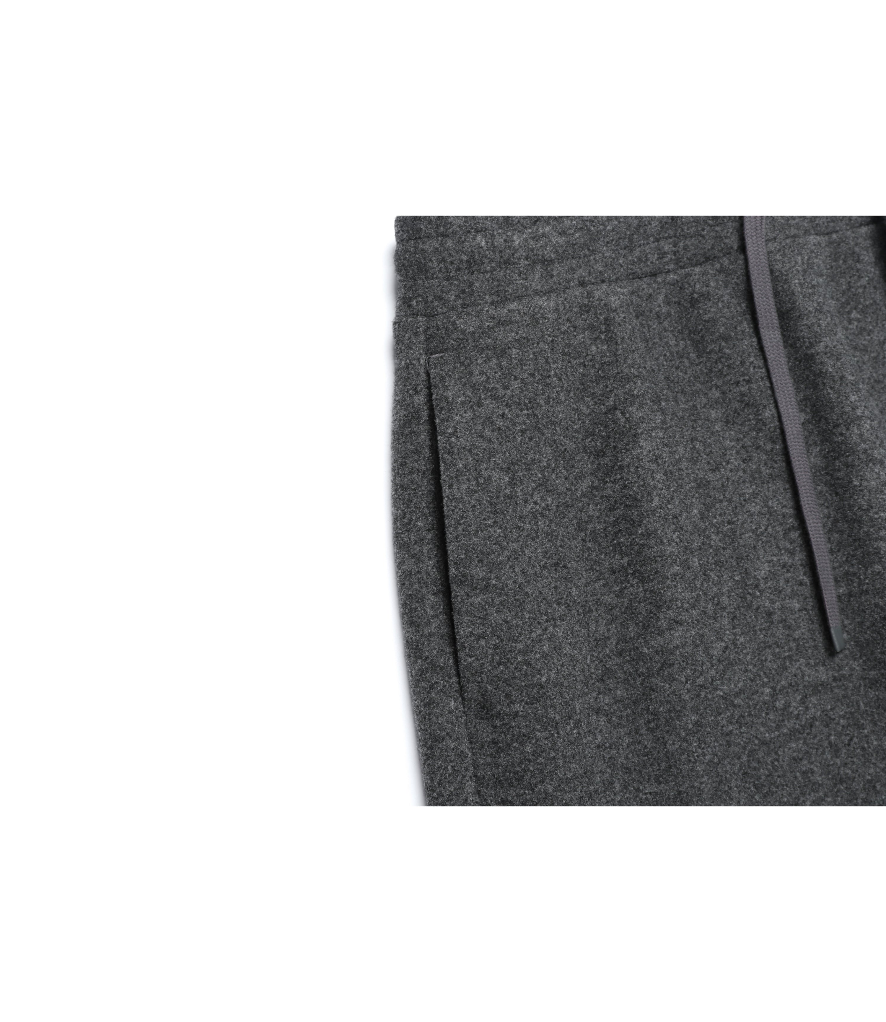 Women's Gliese Skirt<br>CHARCOAL