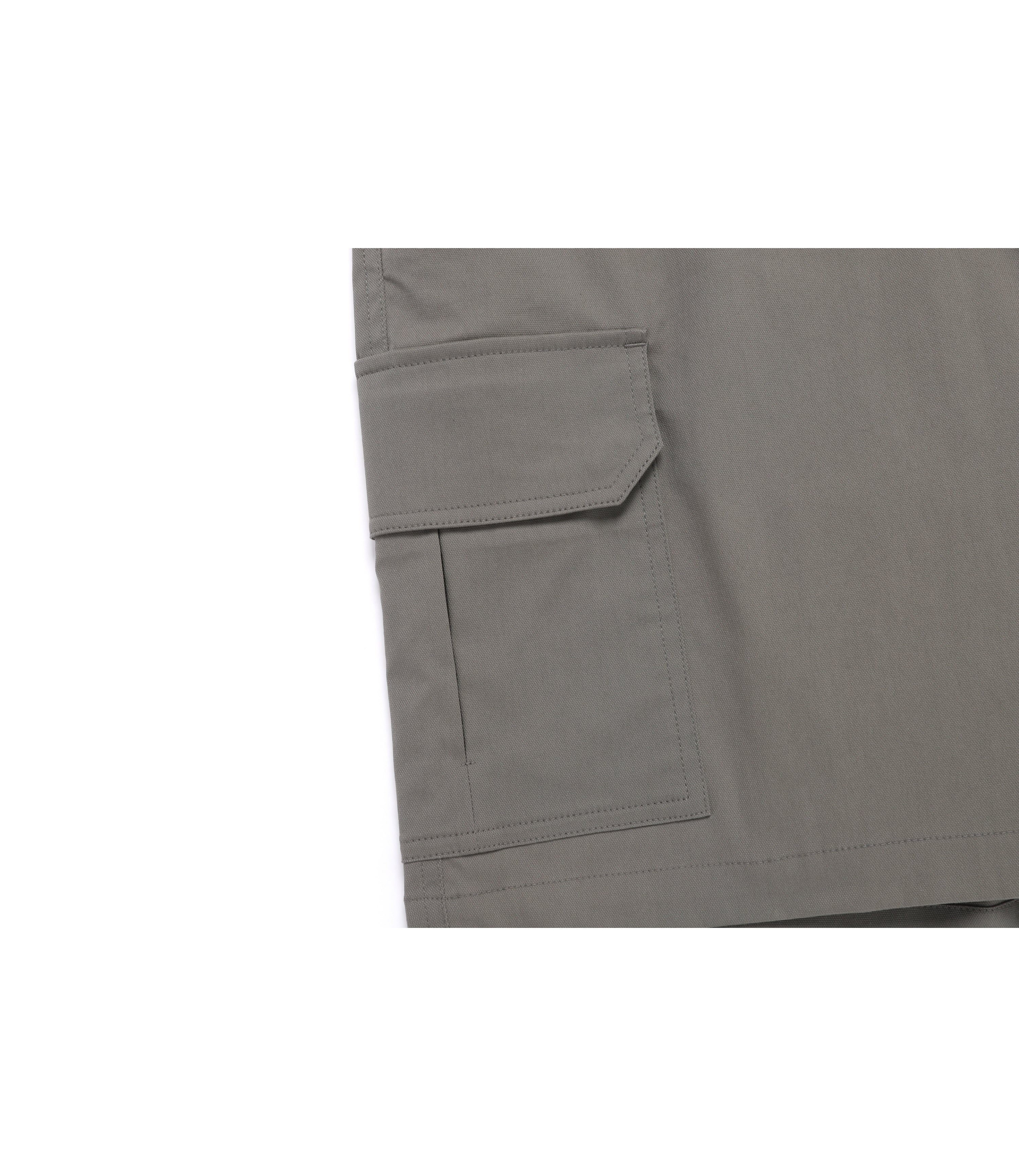 Unisex Cargo Pocket Knee-Length Short Pants<br>G/KHAKI