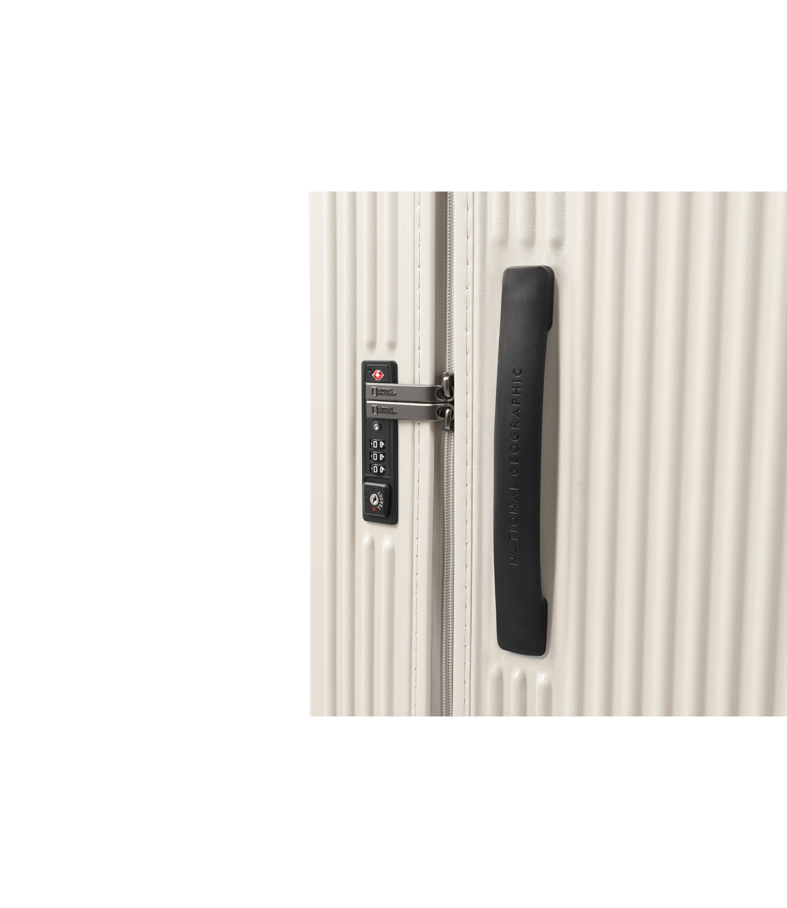 Stonehenge Luggage 26 Inch<br>IVORY