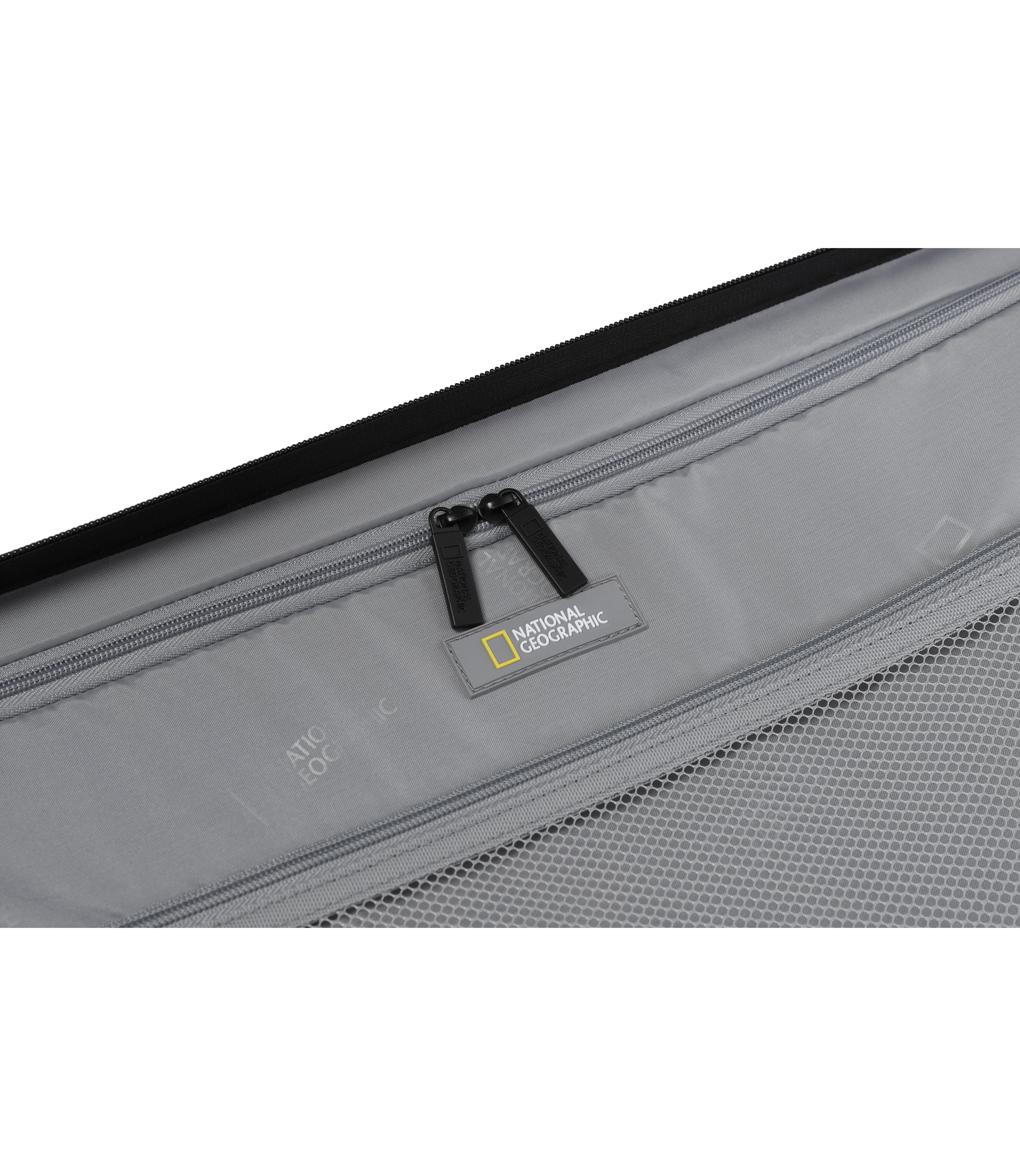 Stonehenge Luggage 26 Inch<br>BLACK
