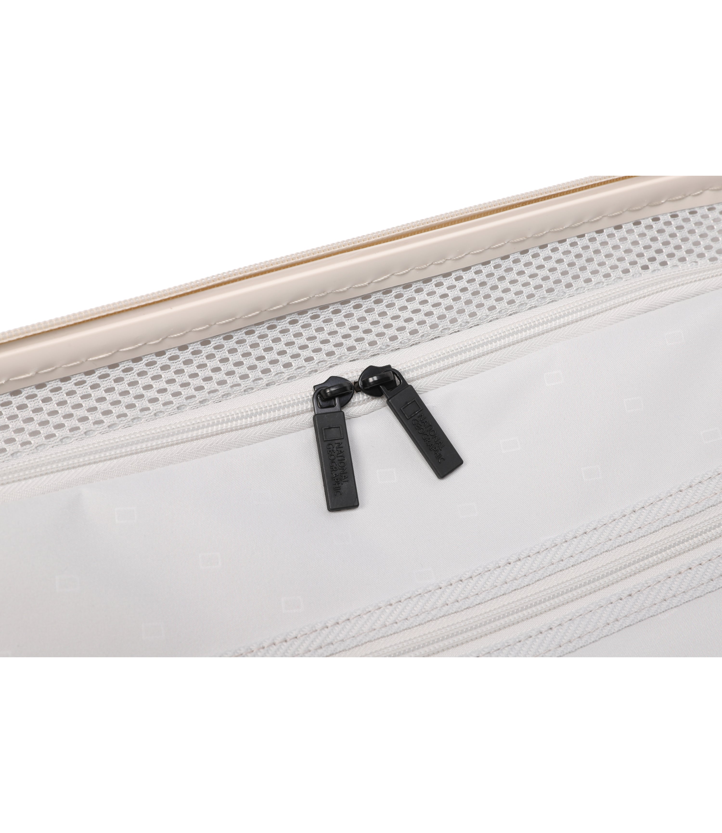 PEBBLE Carrier 18 Inch<br>IVORY