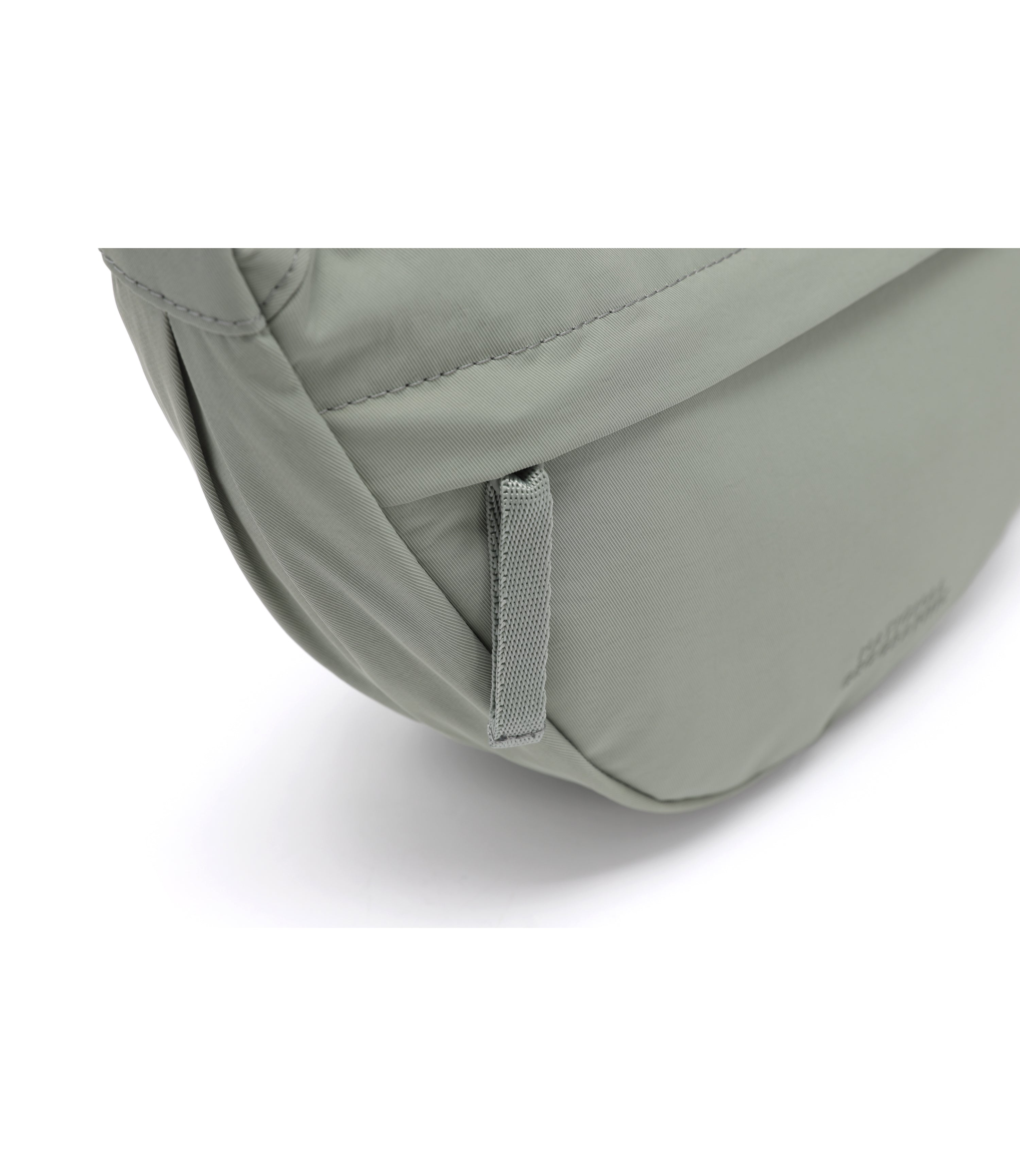 ADELIE Half Bag<br>KHAKI