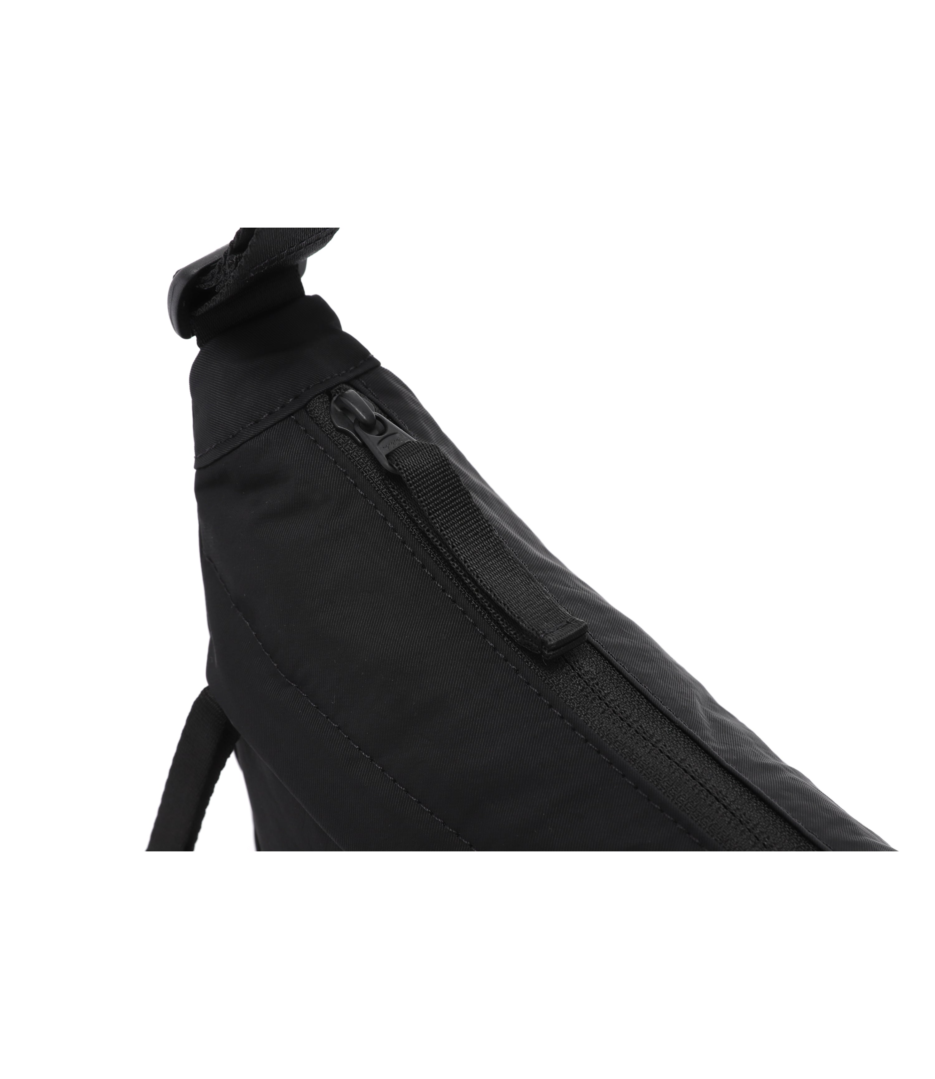 ADELIE Half Bag<br>BLACK
