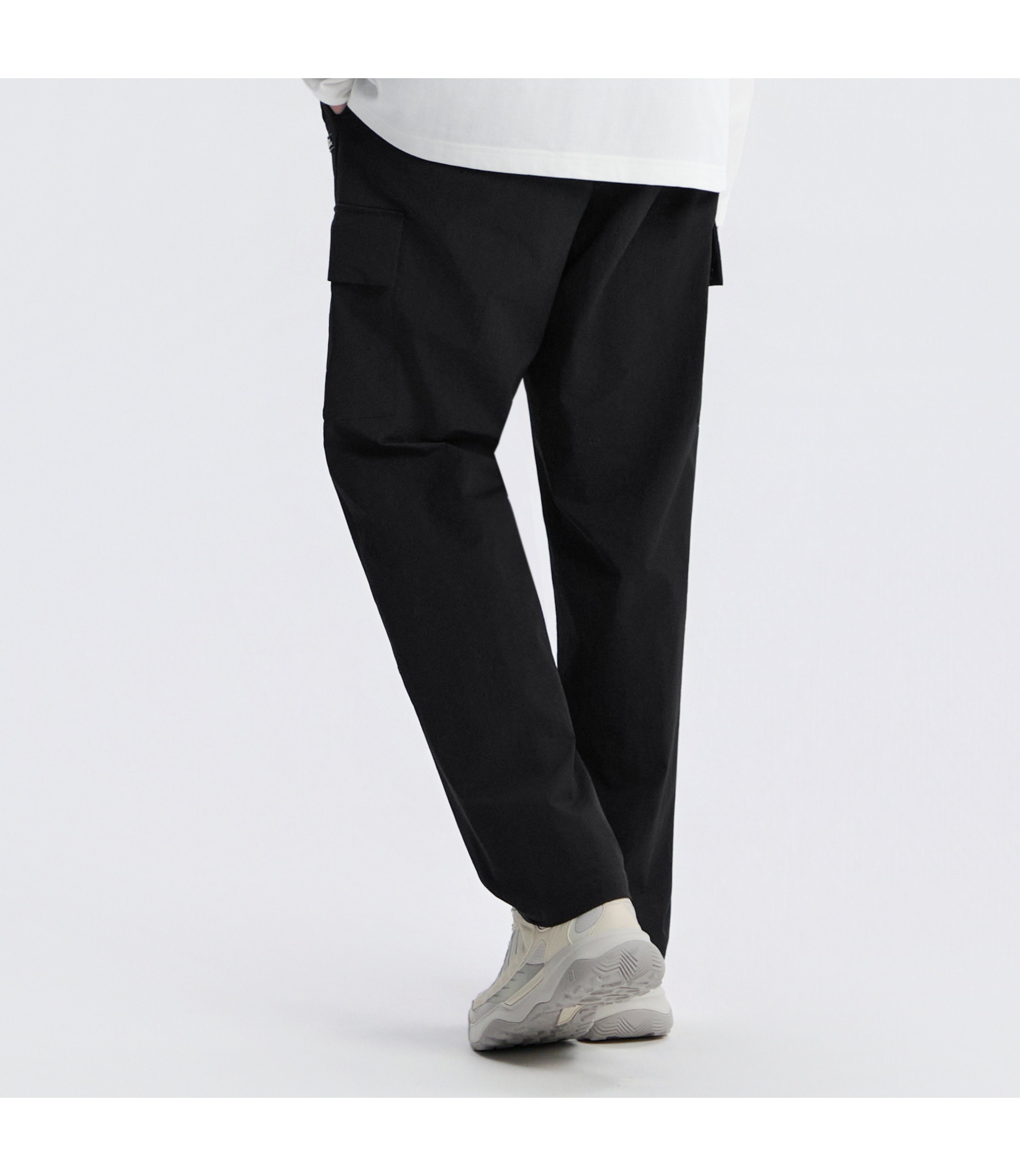 Unisex ARCHELON Woven Straight Pants<br>BLACK