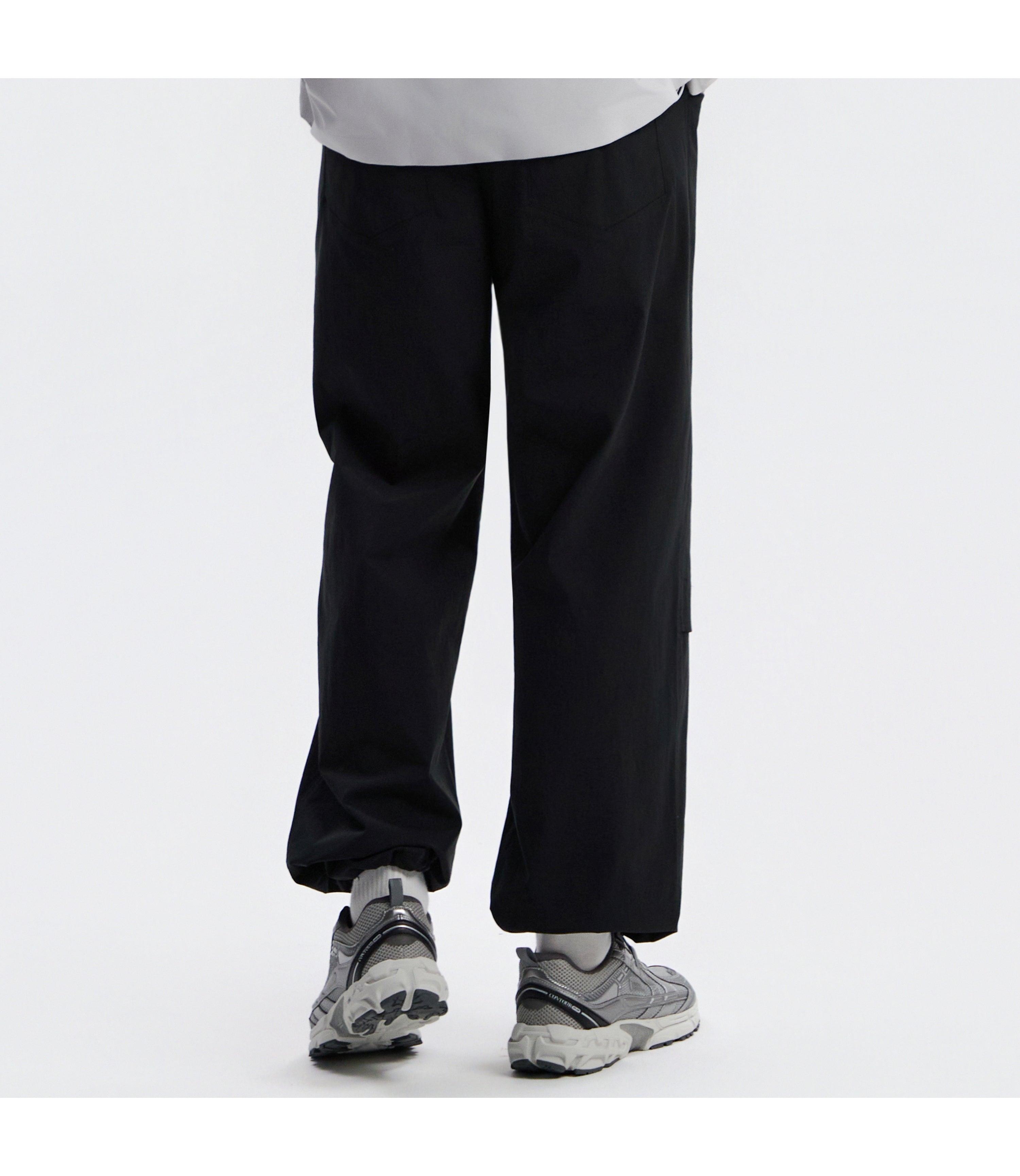 Unisex Semi-Loose Straight Pants<br>BLACK