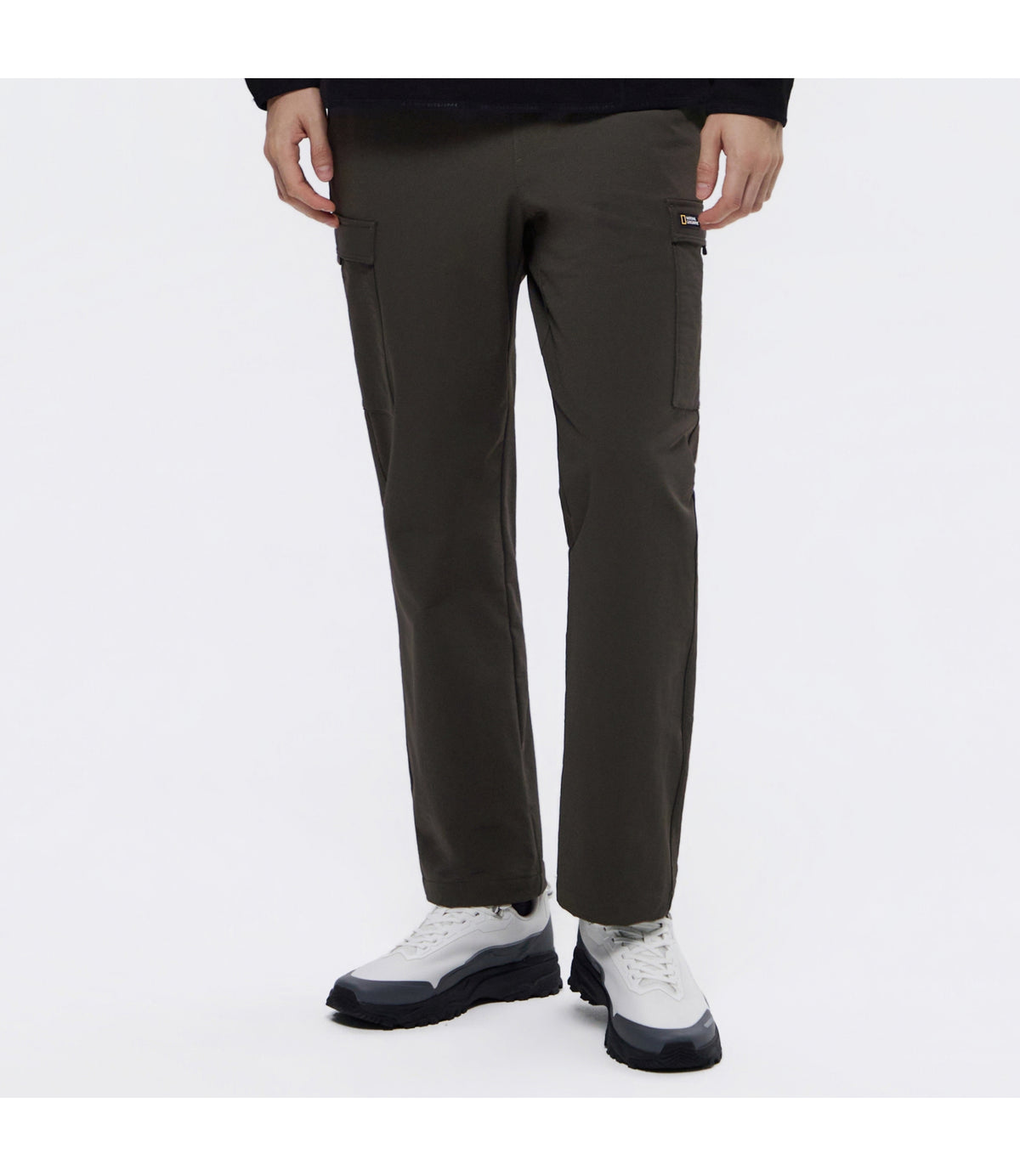Unisex ARCHELON Double-Warm Brushed Woven Regular Fit Straight Cargo Pants<br>CHARCOAL KHAKI