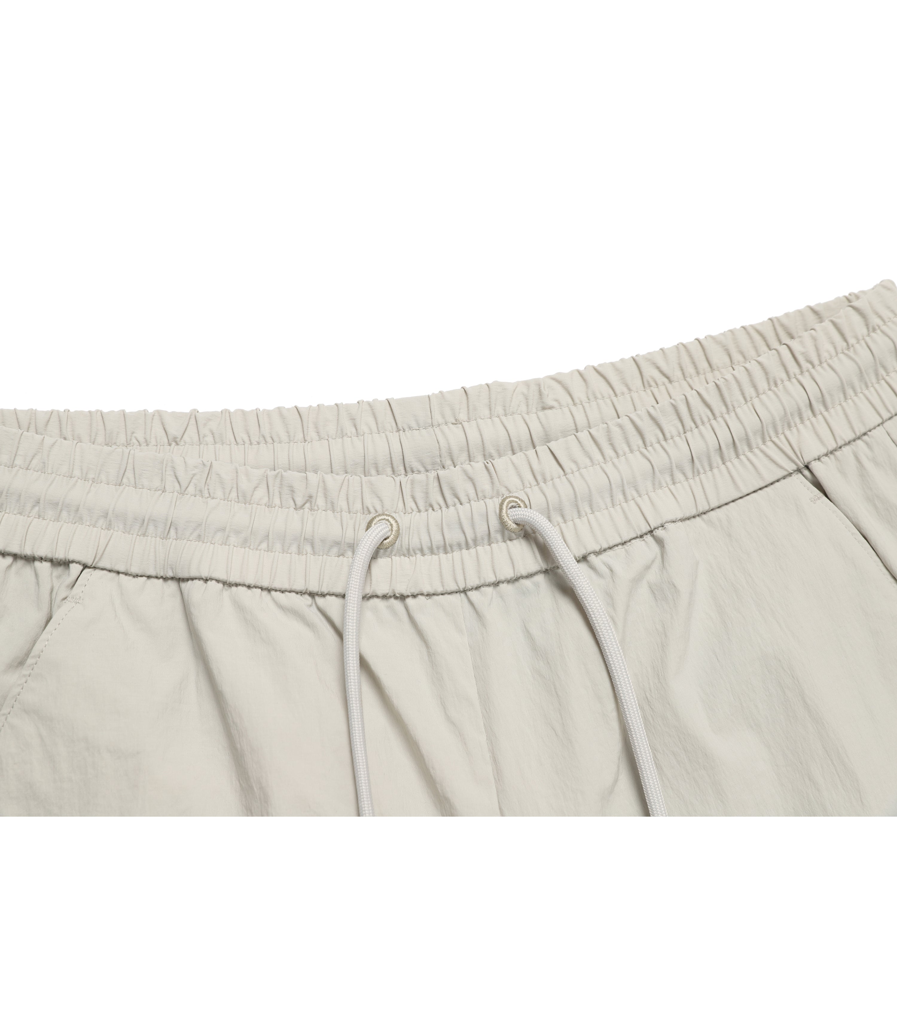 Women’s CYGNUS Woven Stretch Cargo Pocket Short Pants<br>MOURNING BEIGE