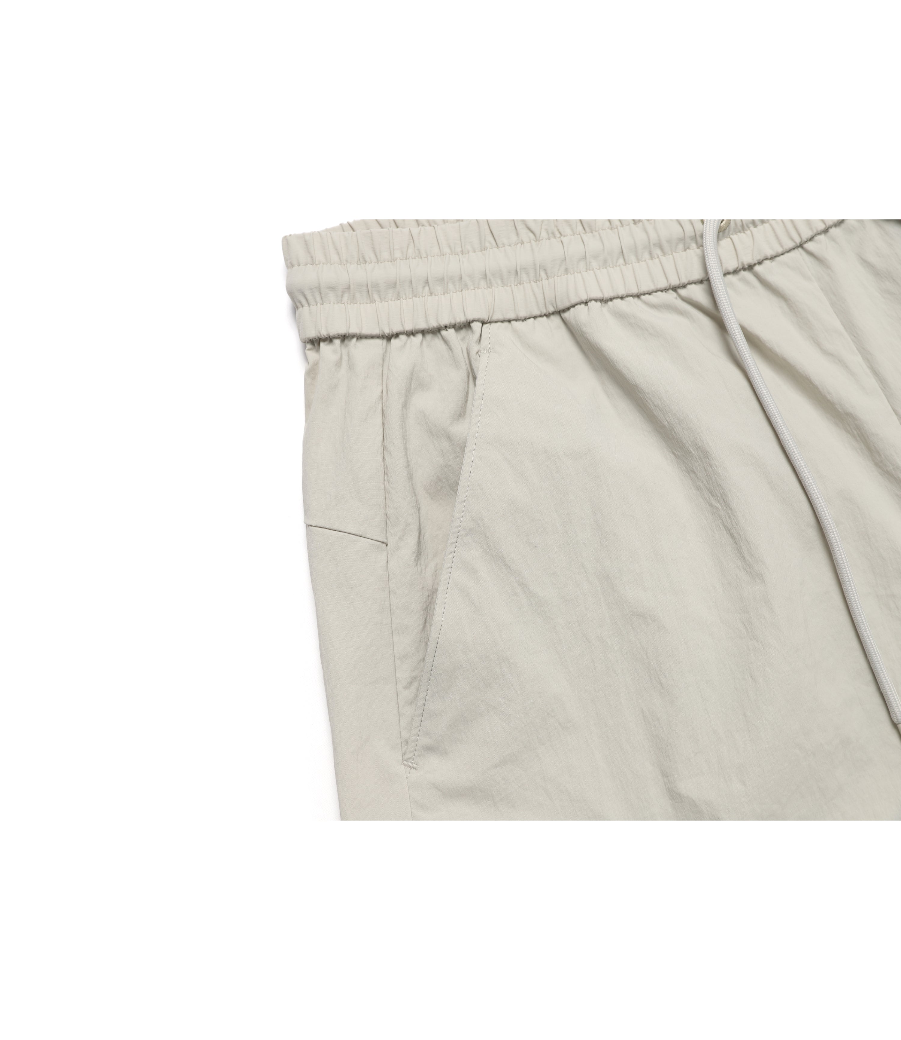 Women’s CYGNUS Woven Stretch Cargo Pocket Short Pants<br>MOURNING BEIGE