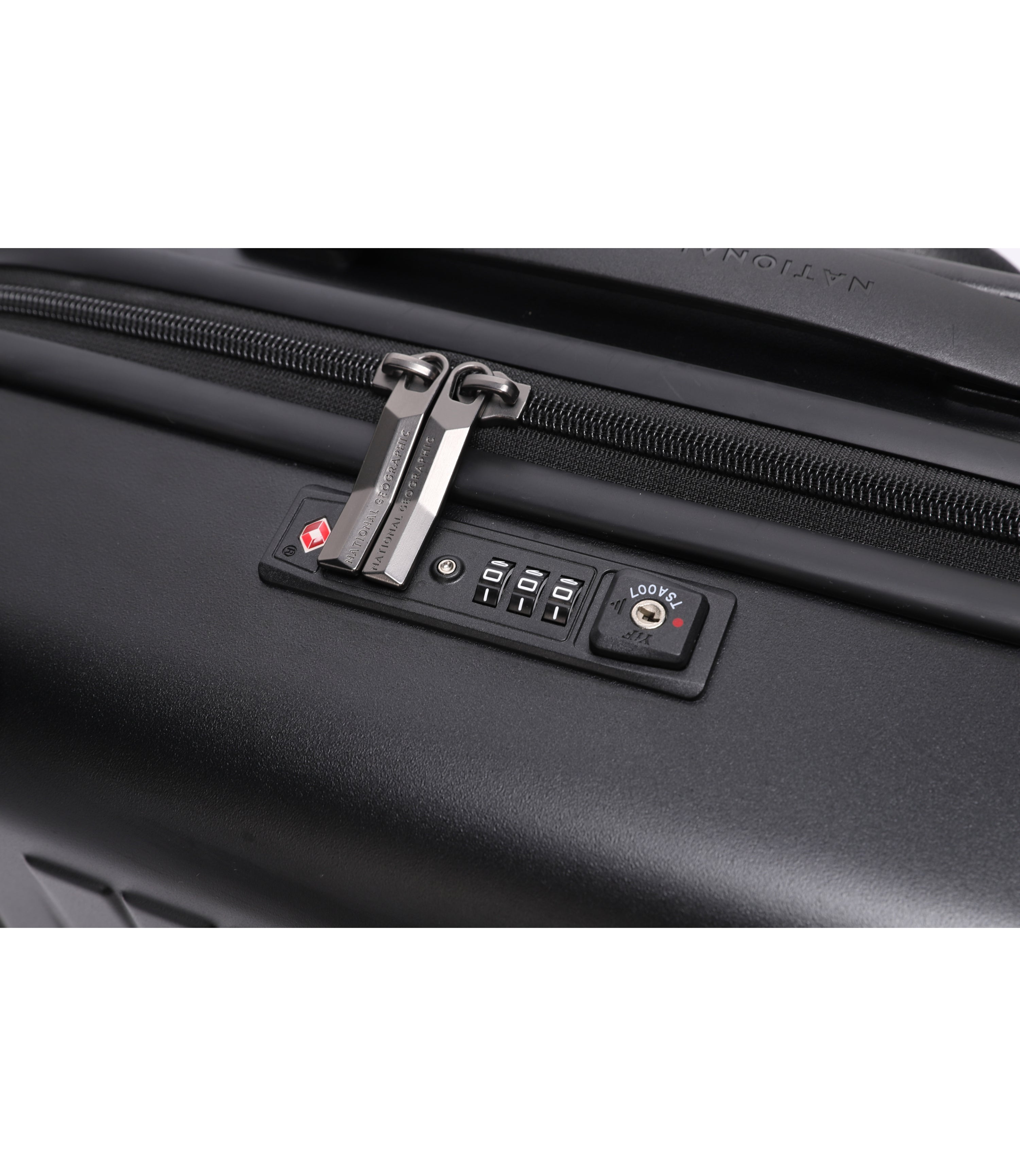 Arch Luggage 20 Inch<br>BLACK