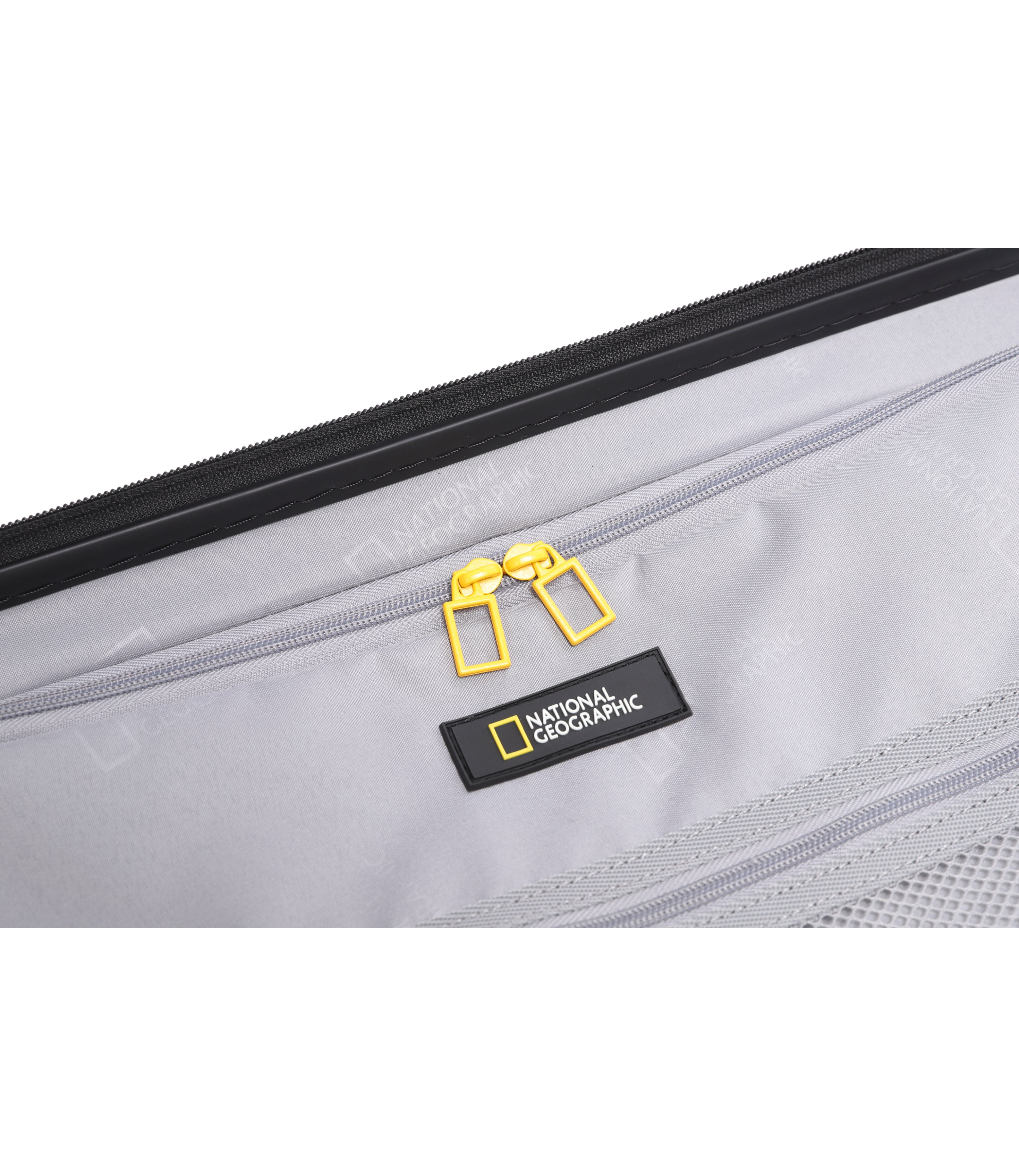 Arch Luggage 20 Inch<br>BLACK