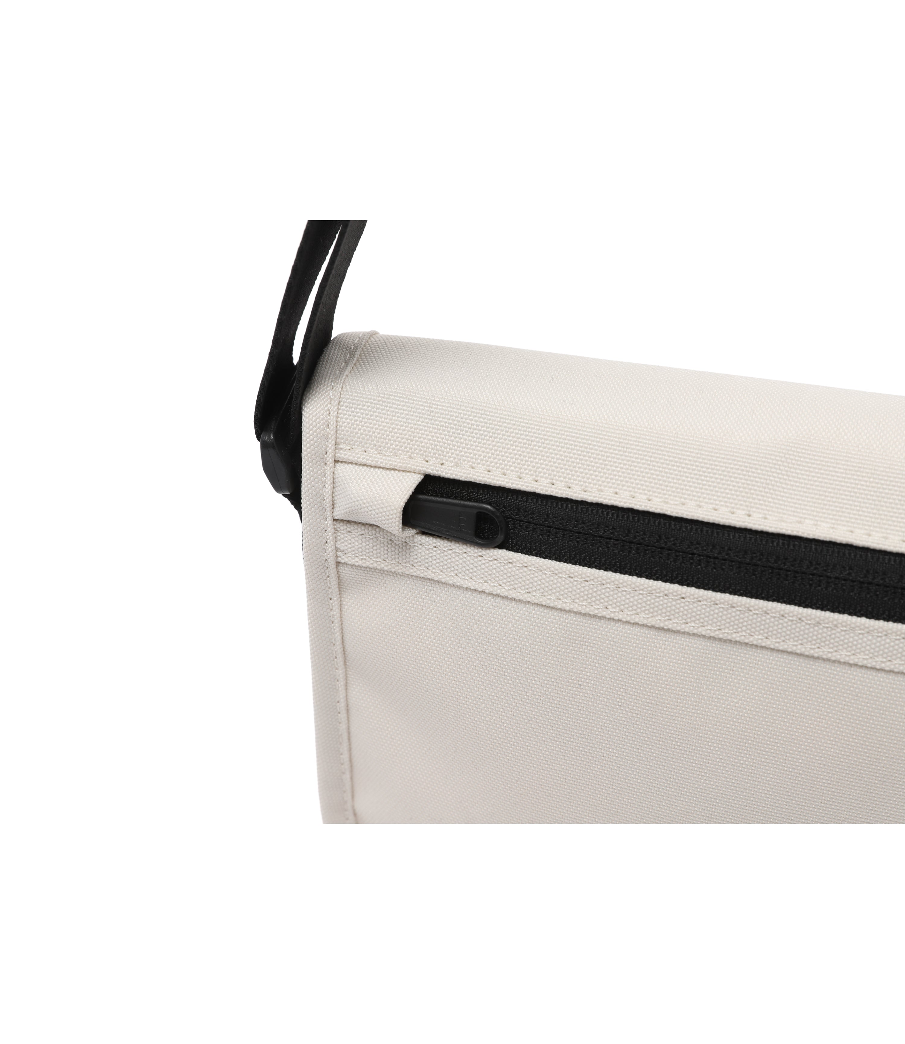 Icon Cover Bag<br>IVORY