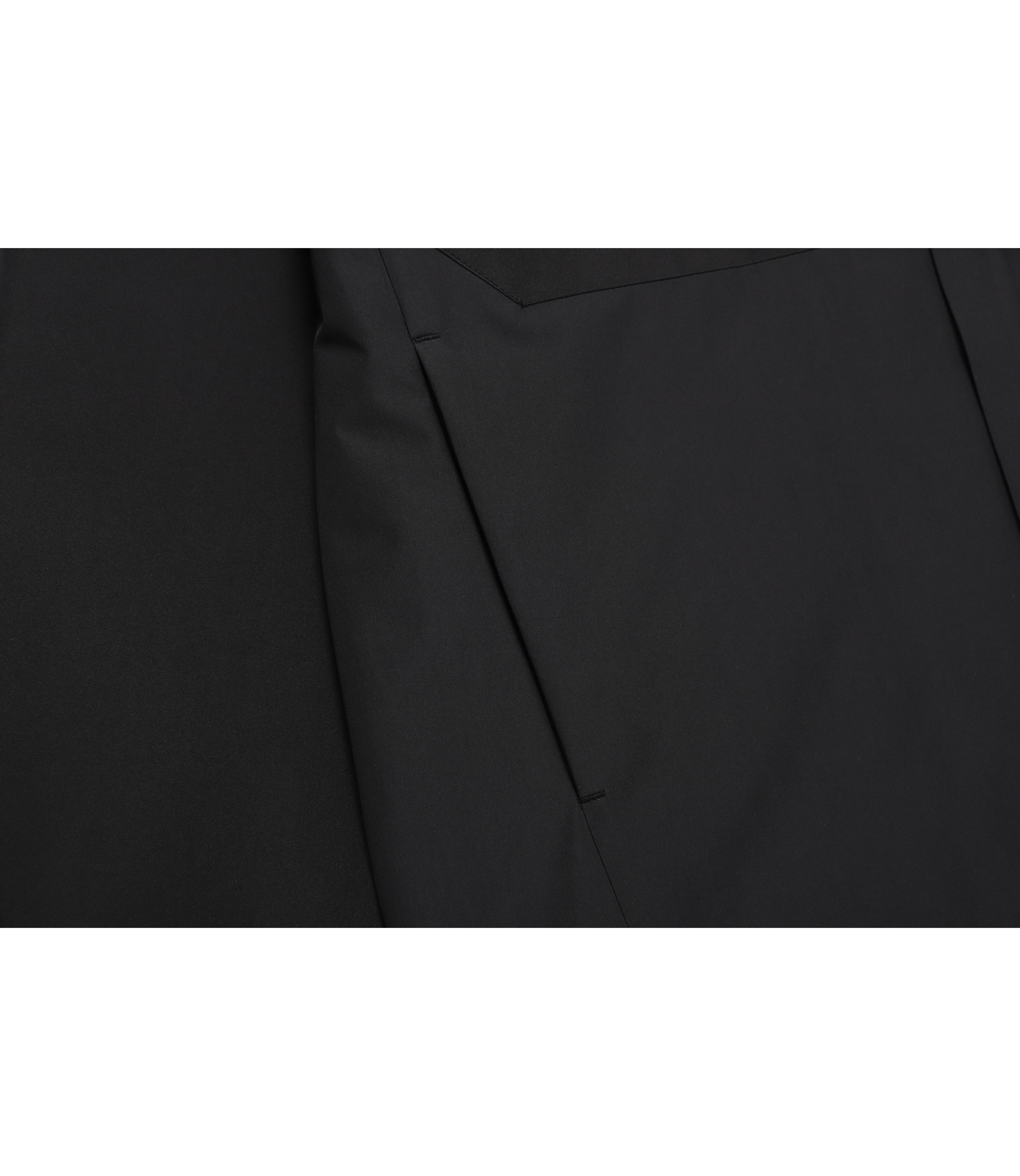 Unisex ATLAS Windstopper By Gore-Tex Labs 2-Layer Jacket<br>BLACK