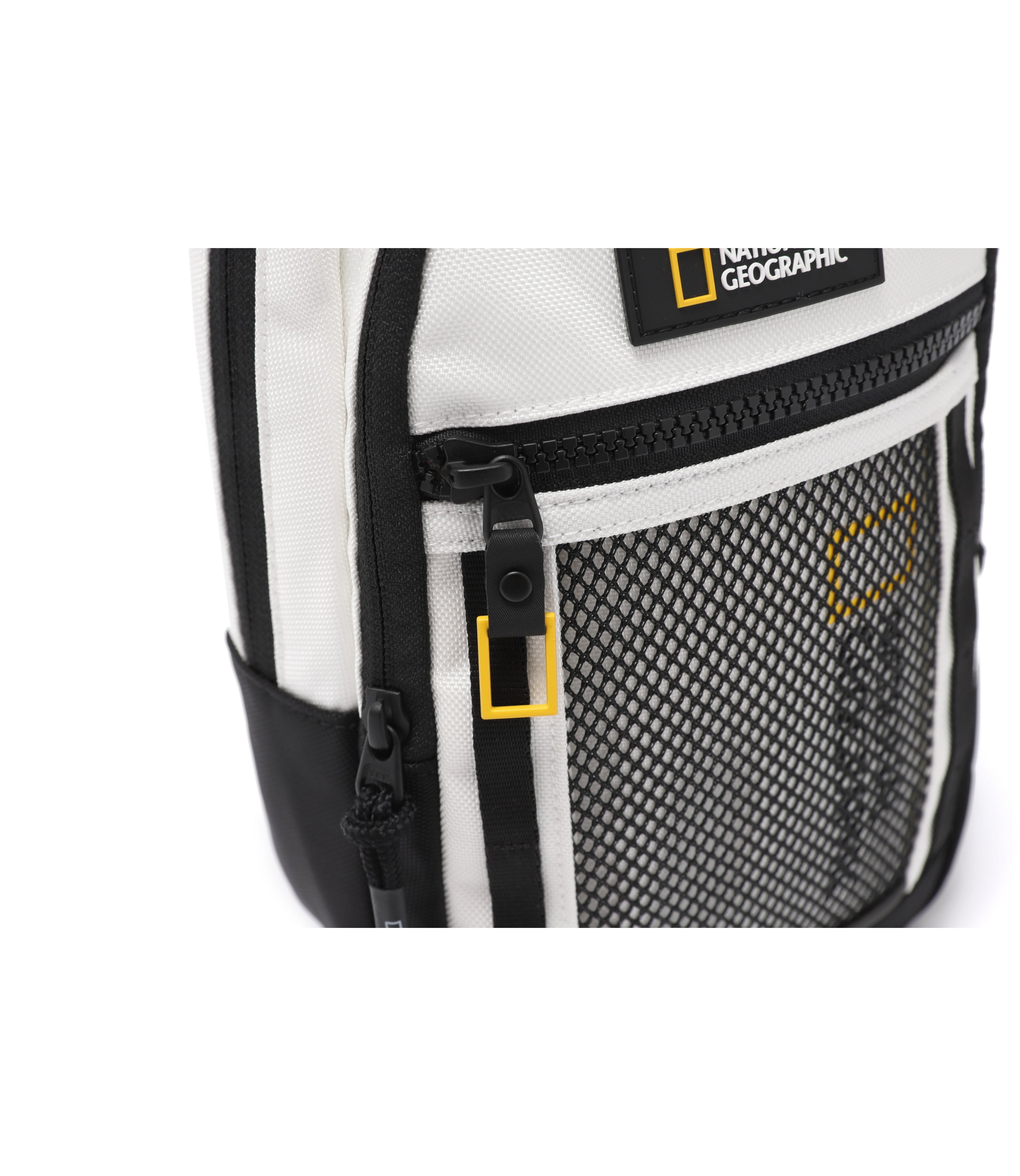 PACHI Sling Bag<br>WHITE