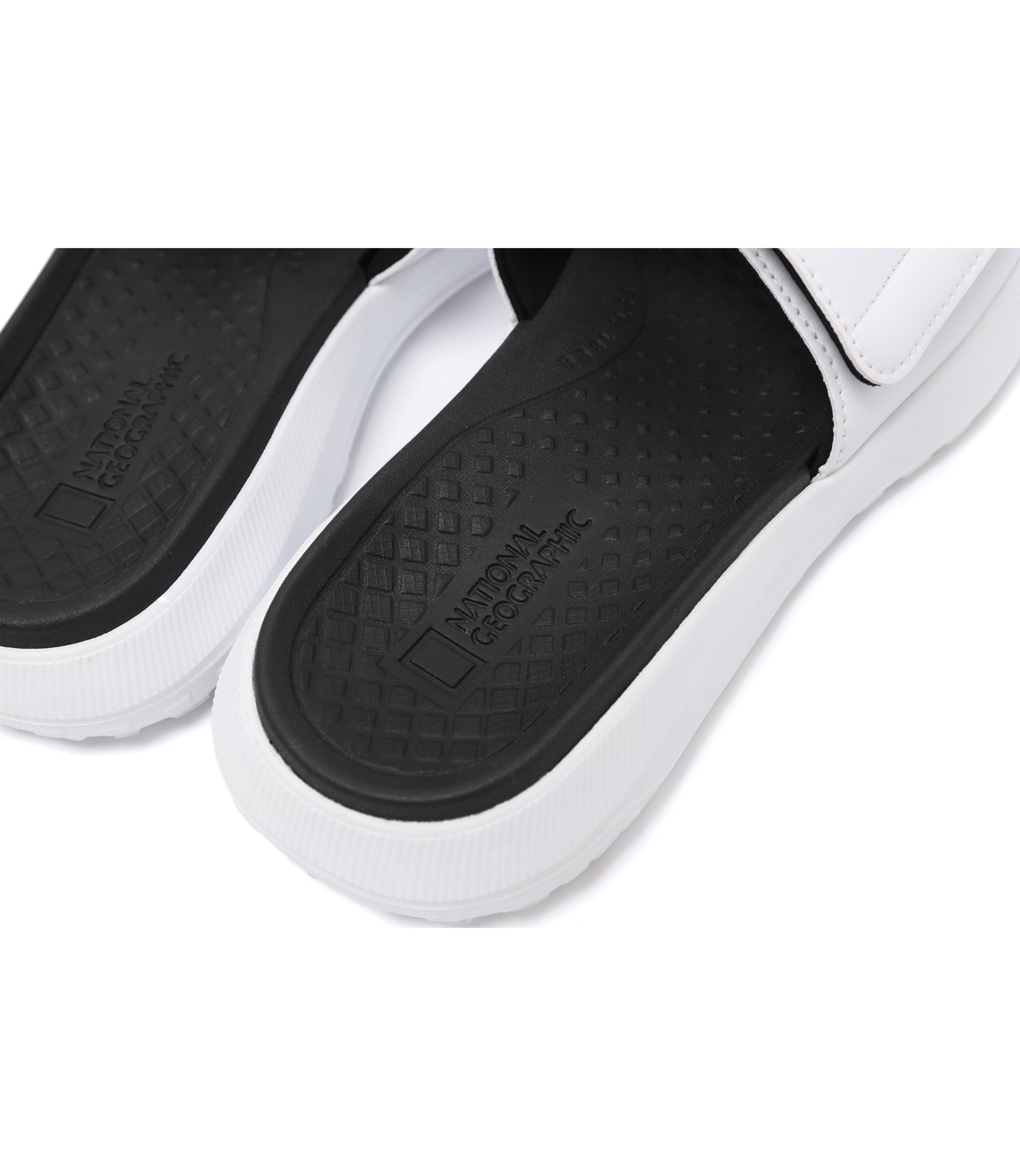 PIXEL Slippers<br>WHITE