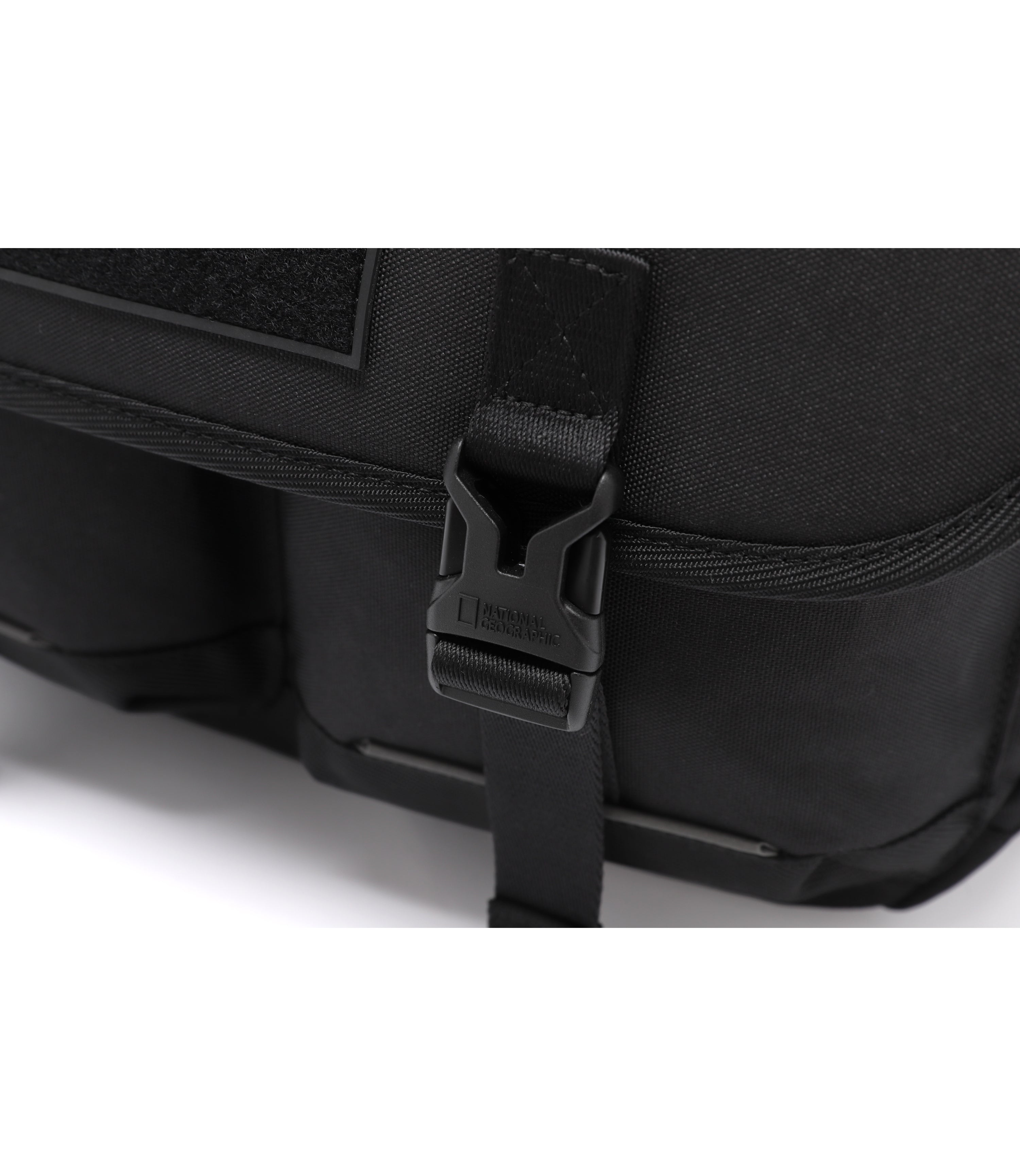 Signature Crossbody Bag<br>BLACK