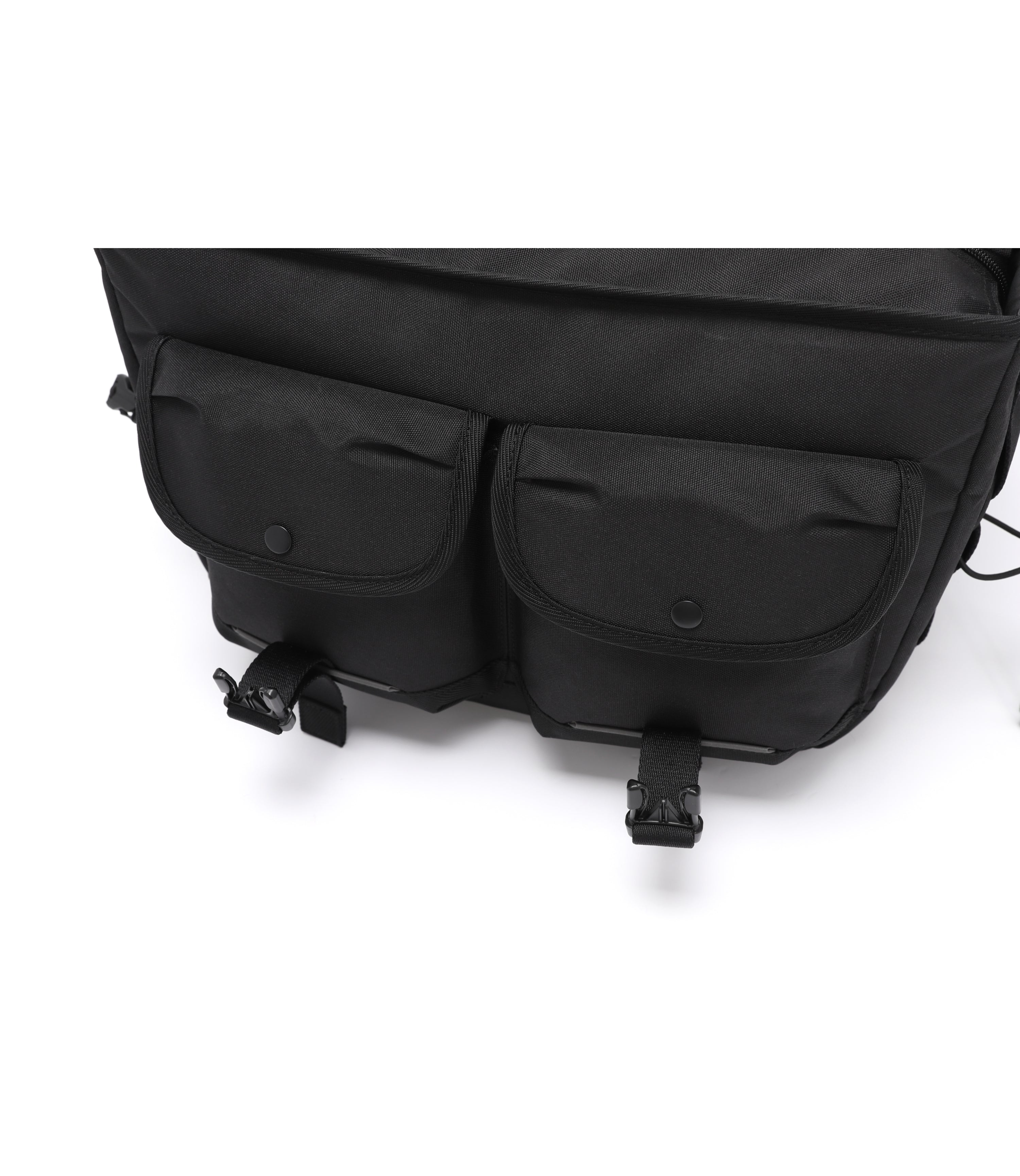 Signature Crossbody Bag<br>BLACK