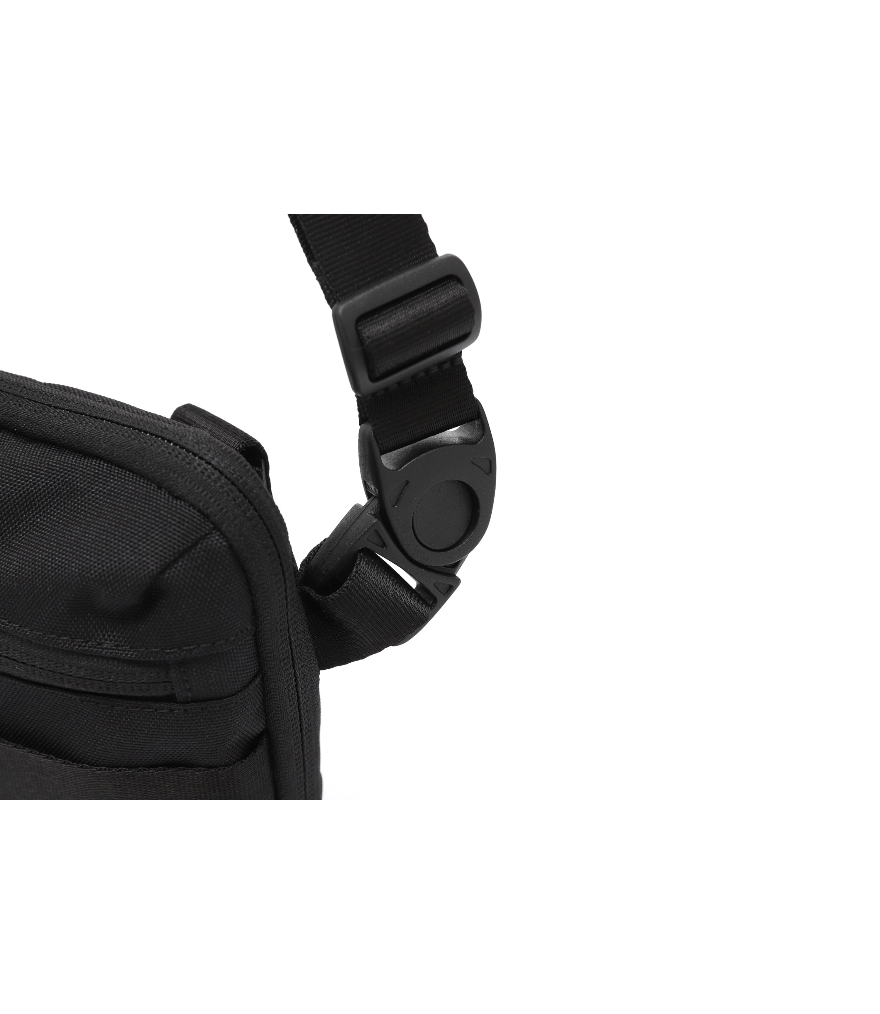 Nature Field Crossbody Bag<br>BLACK