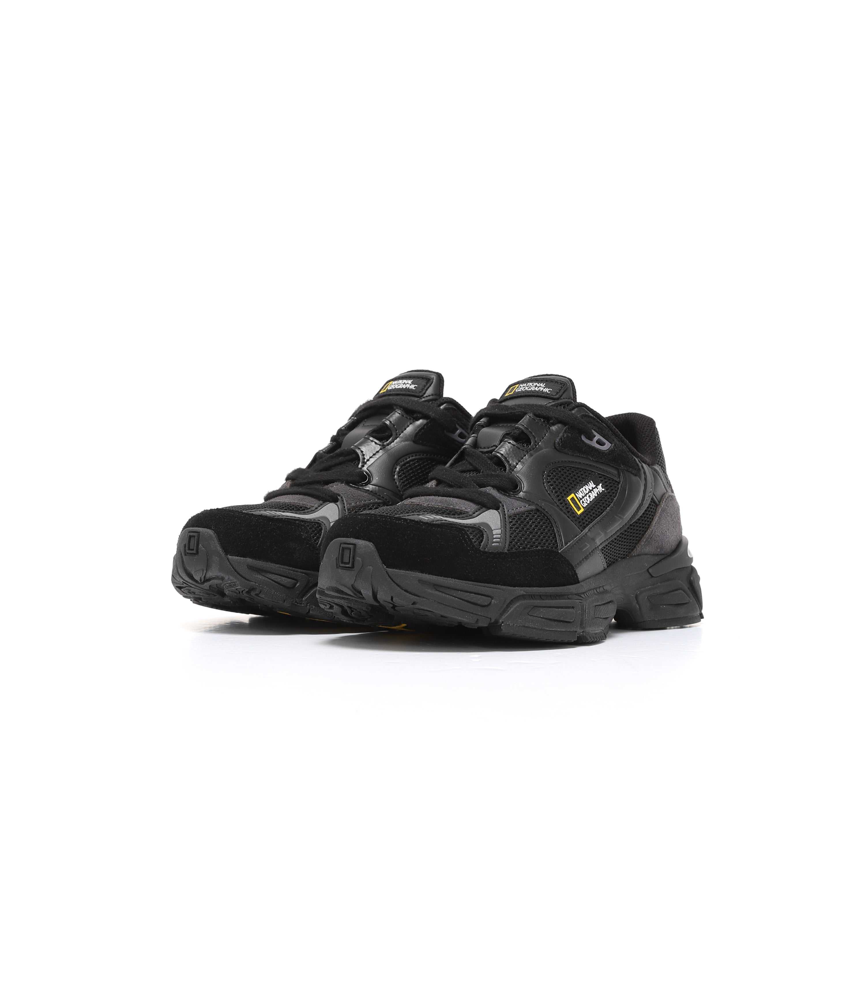 CONTOUR Jogger Sneakers<br>BLACK