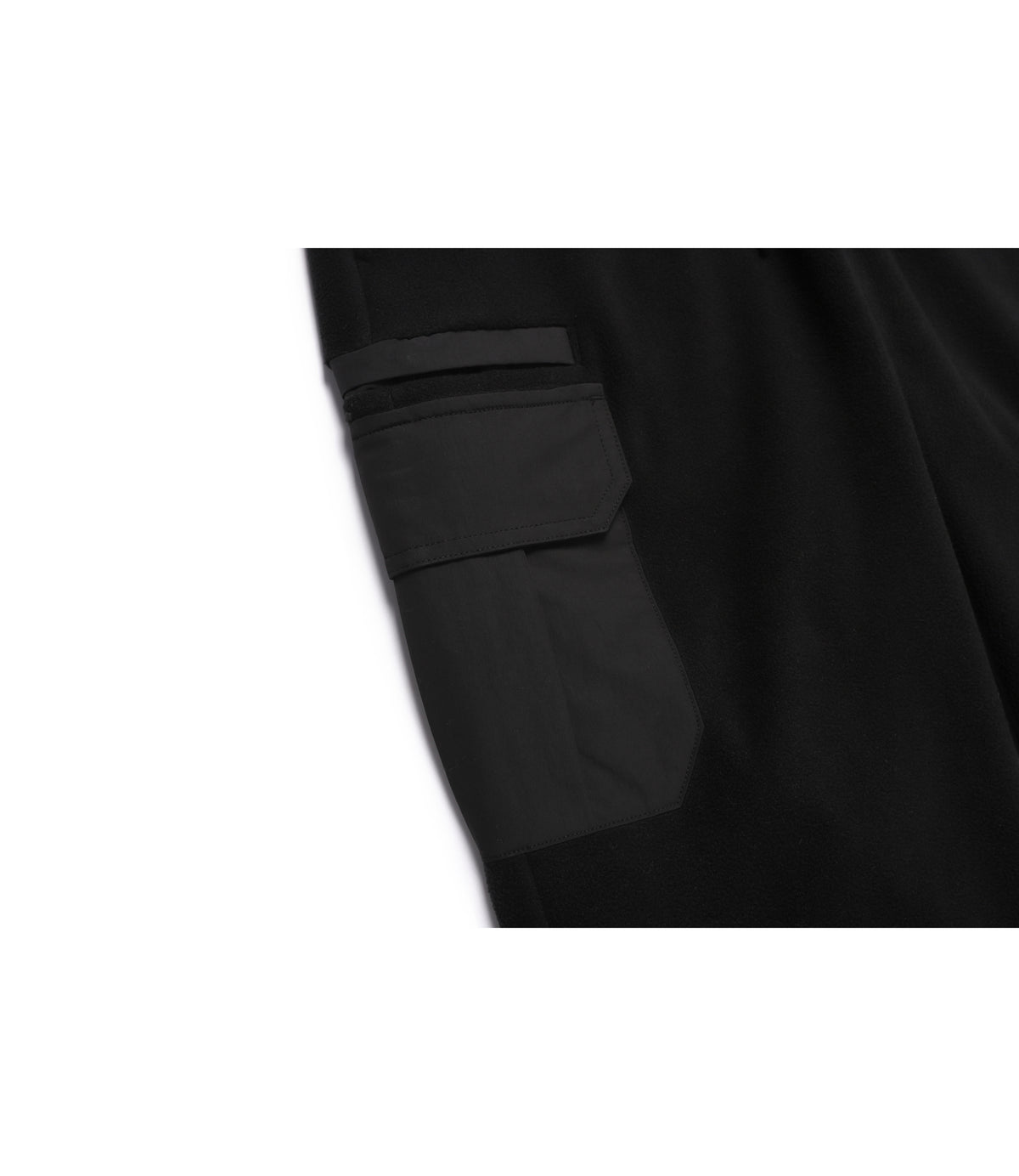 Unisex Siro Fleece Relaxed- Fit Cargo Jogger Pants<br>BLACK