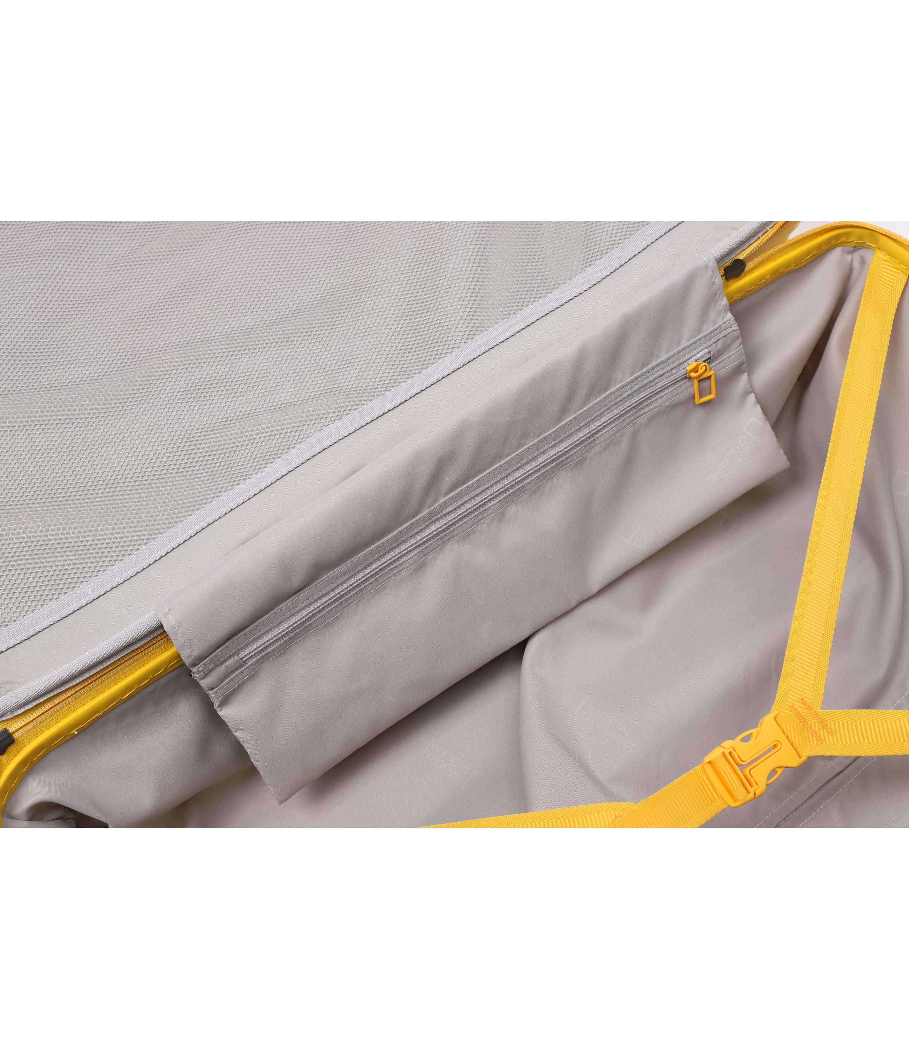 Vanta Luggage 26 Inch<br>YELLOW