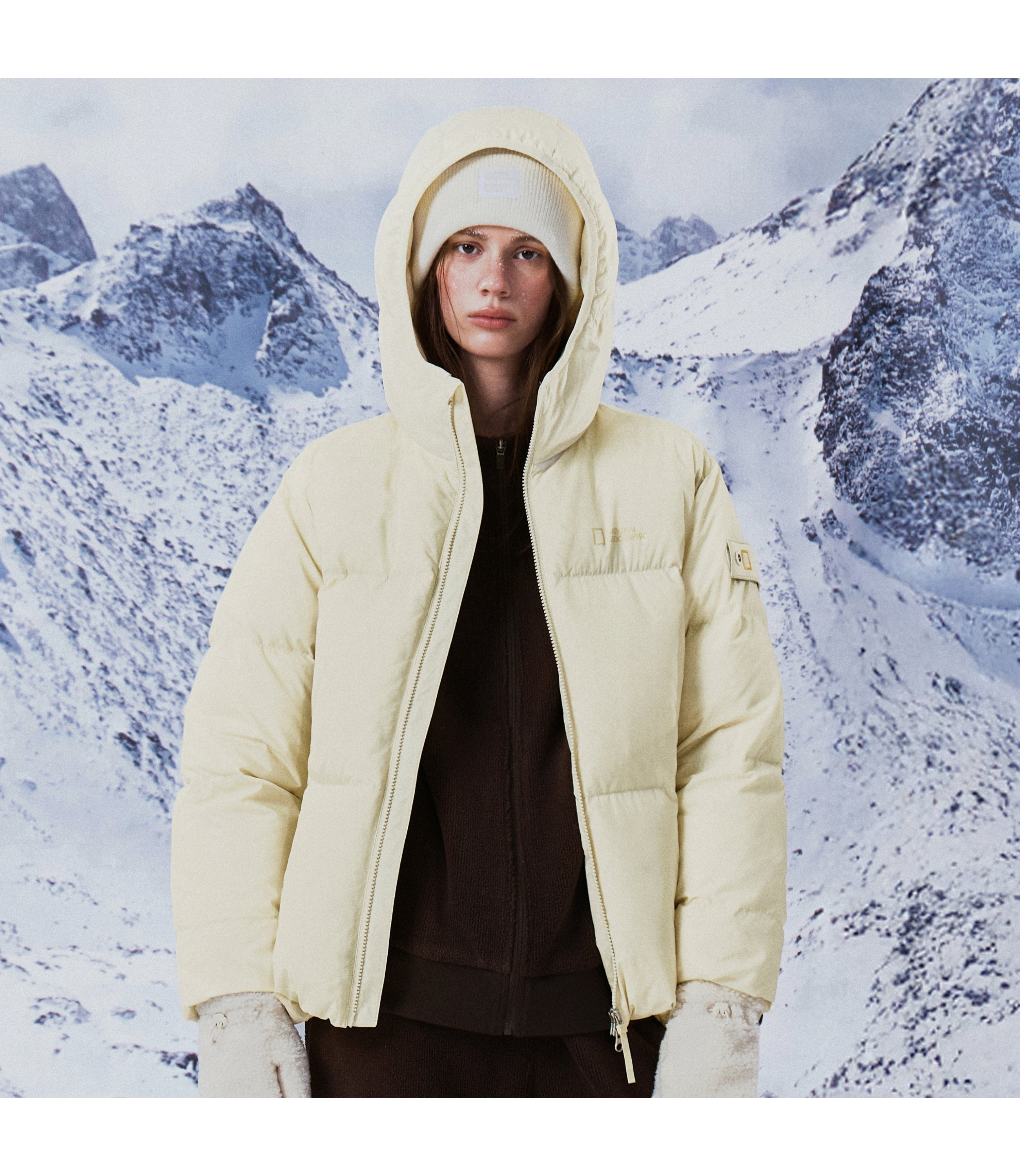 Unisex EIRA Short Length Hooded Goose Down Jumper<br>LIME