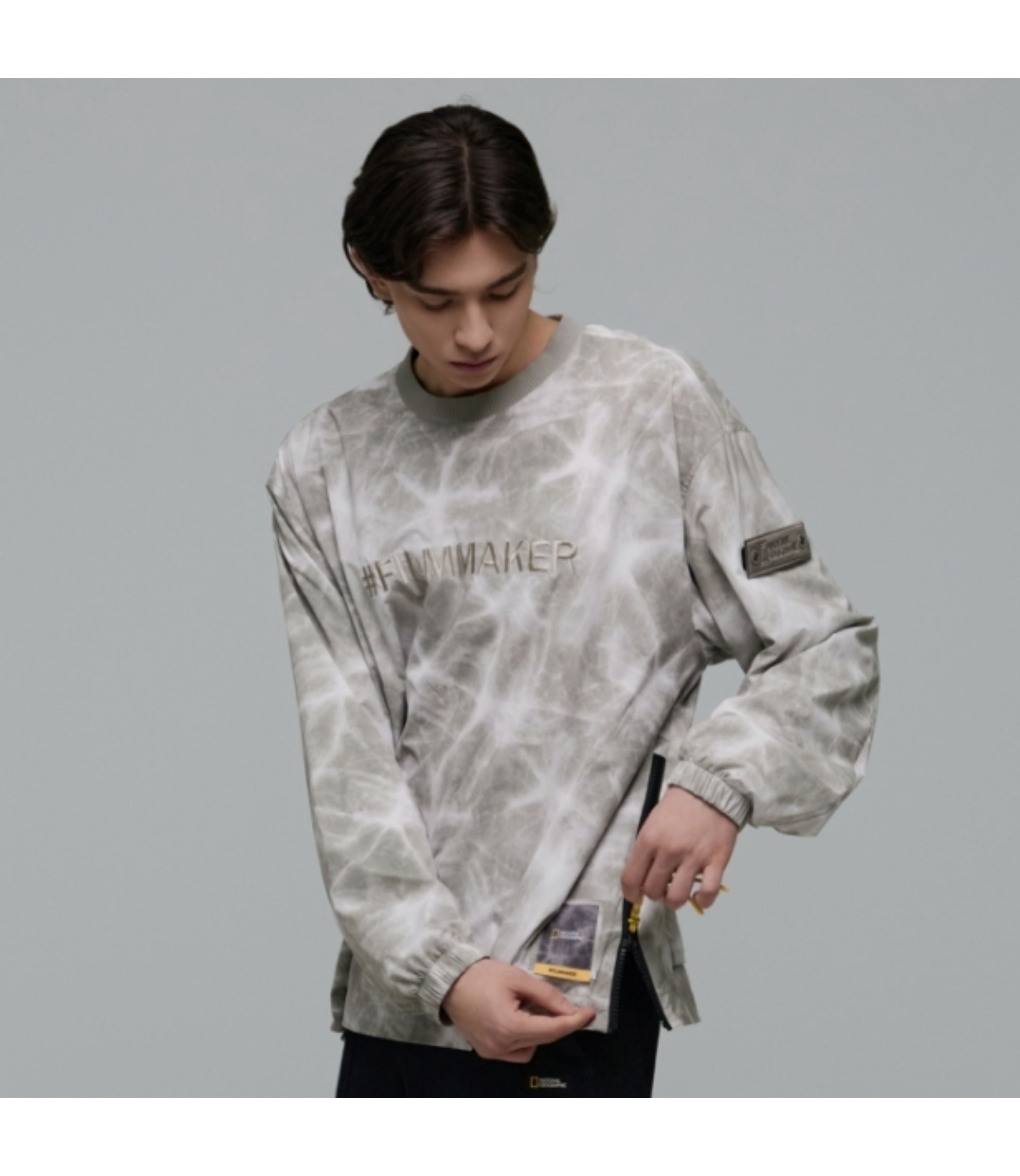 [FILMMAKER] Unisex Hilly Pattern Woven Sweatshirt<br>BEIGE