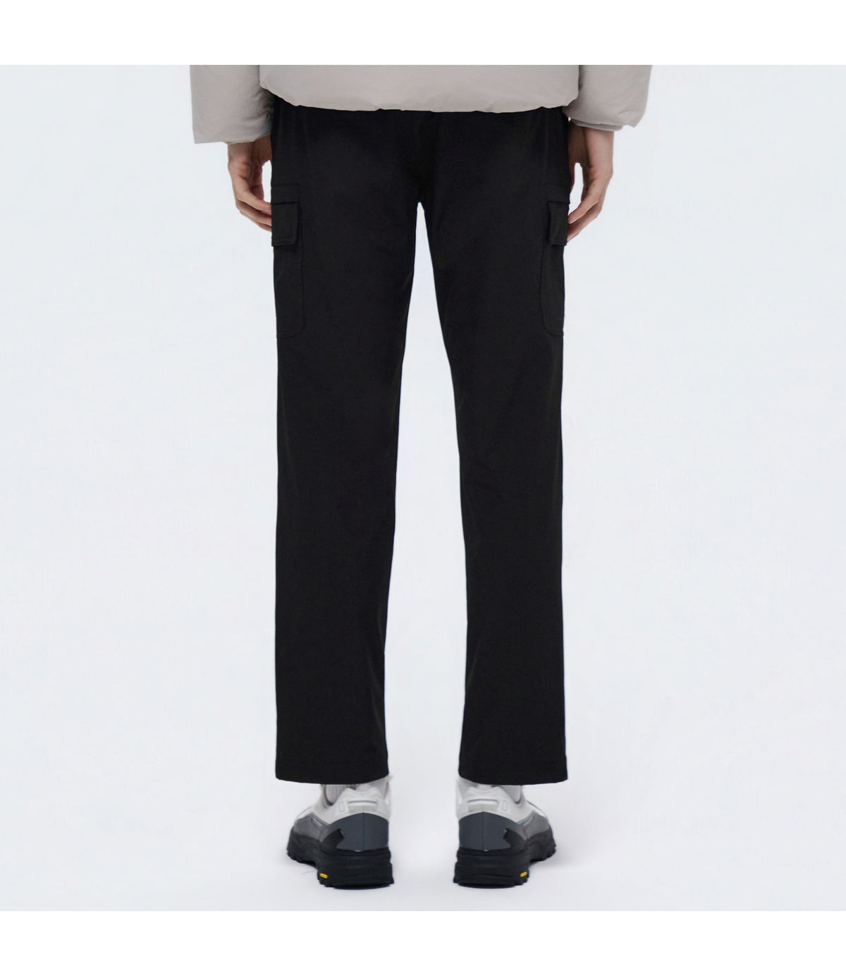 Unisex ARCHELON Woven Stretch Basic Fit Straight Pants<br>BLACK