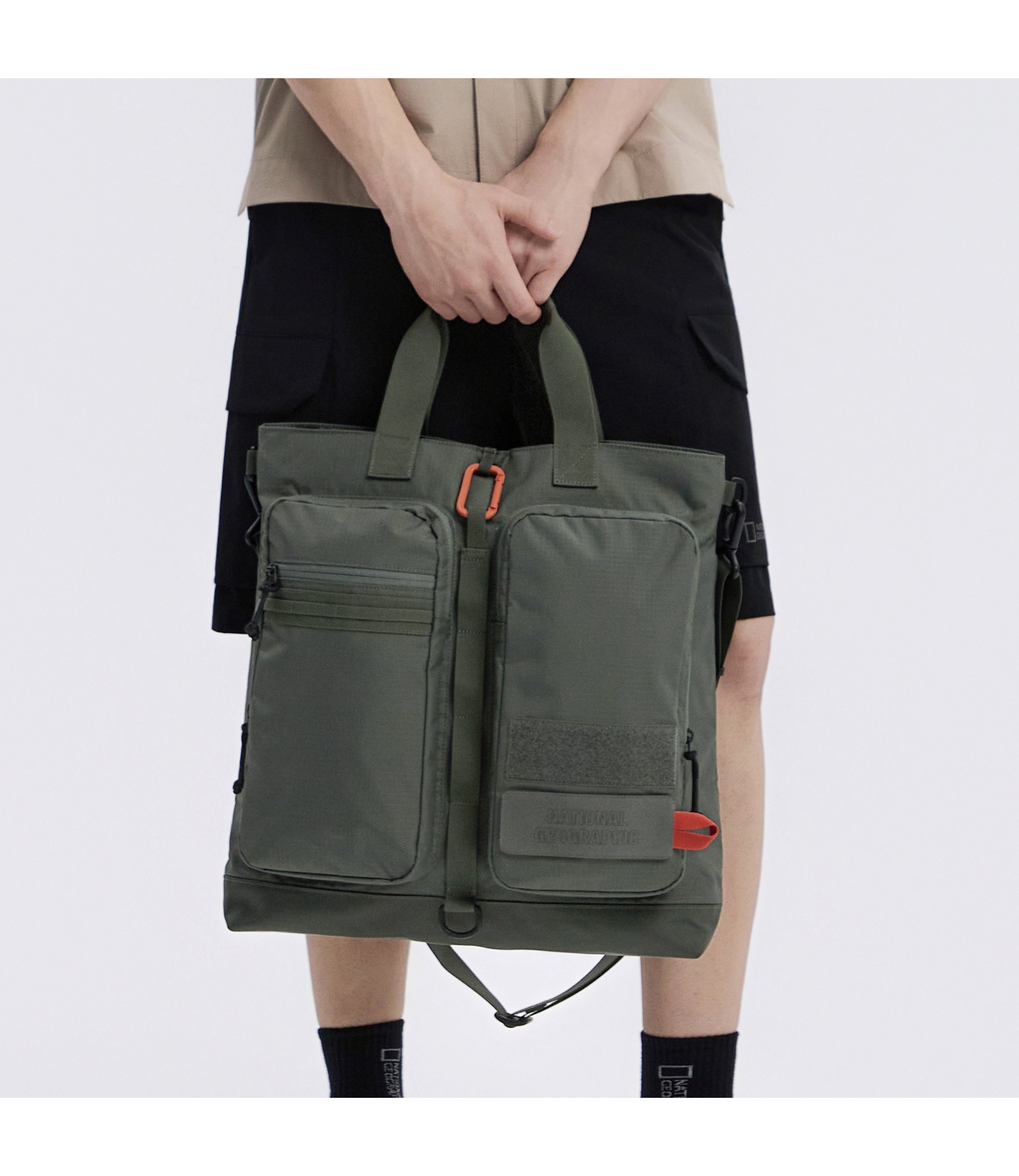 CREST Helmet Tote Bag<br>KHAKI